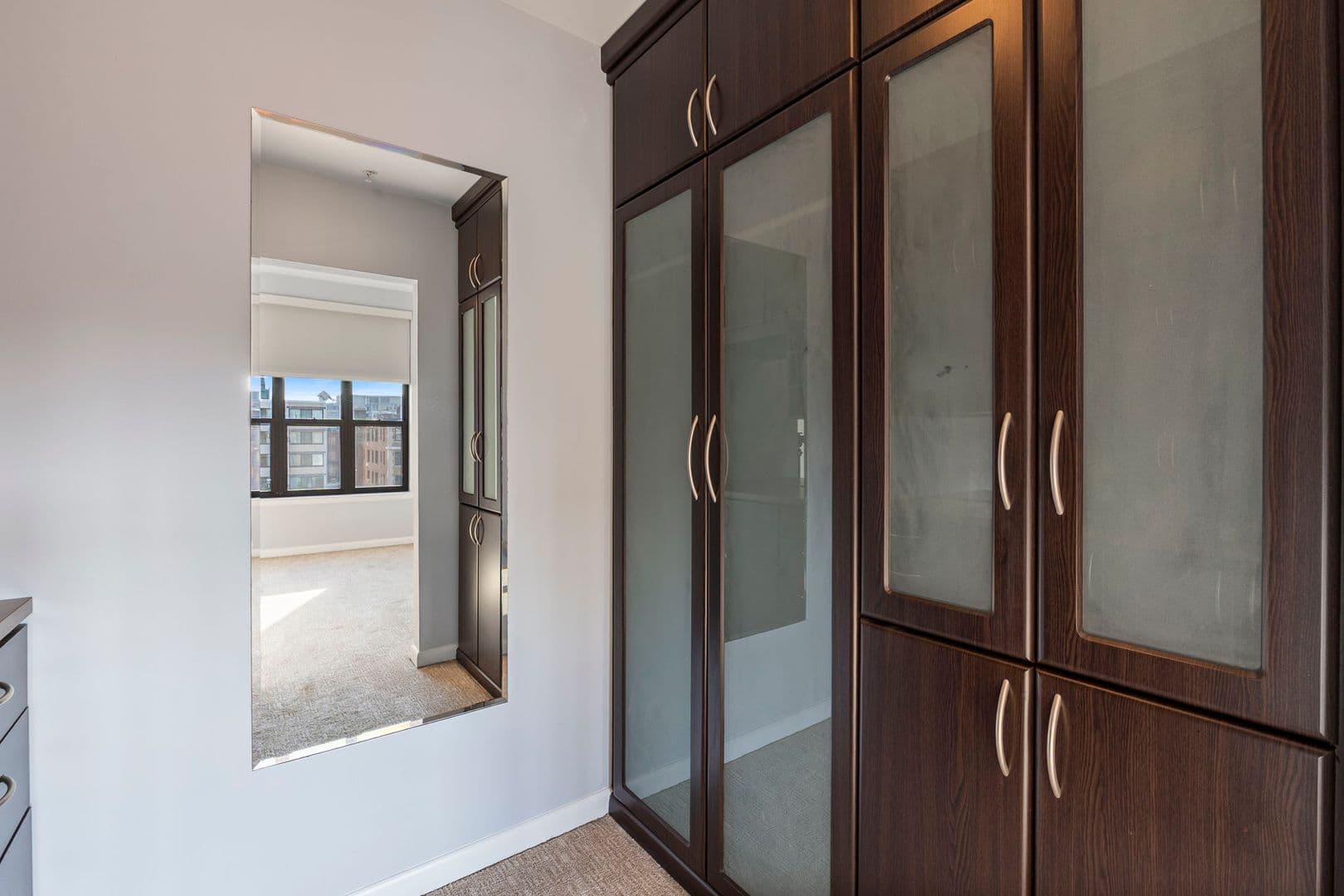 Washington House: 1001 L St NW