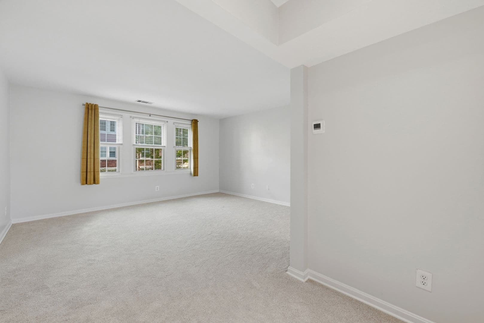 Alexandria House: 525 Bashford Ln