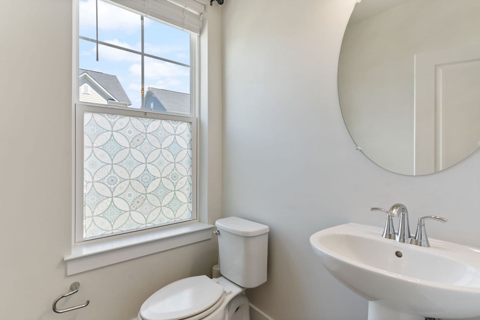 Dumfries House: 17713 Longspur Cove Lane