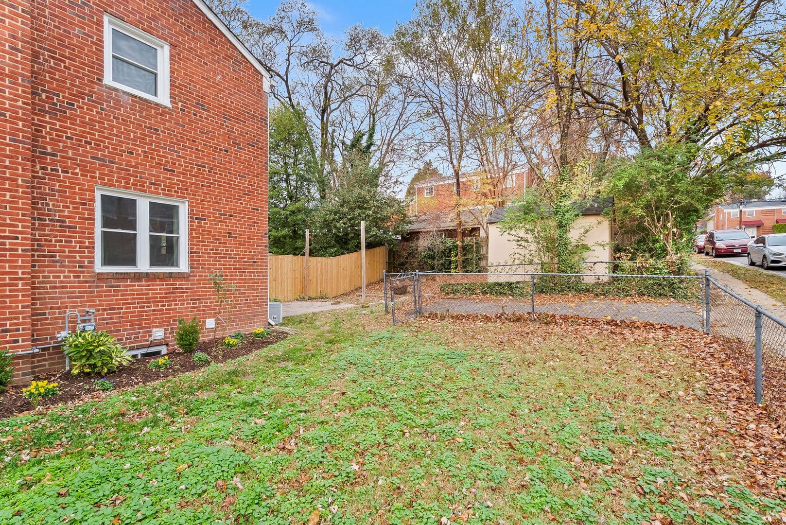 Alexandria House: 4332 Utica Ave