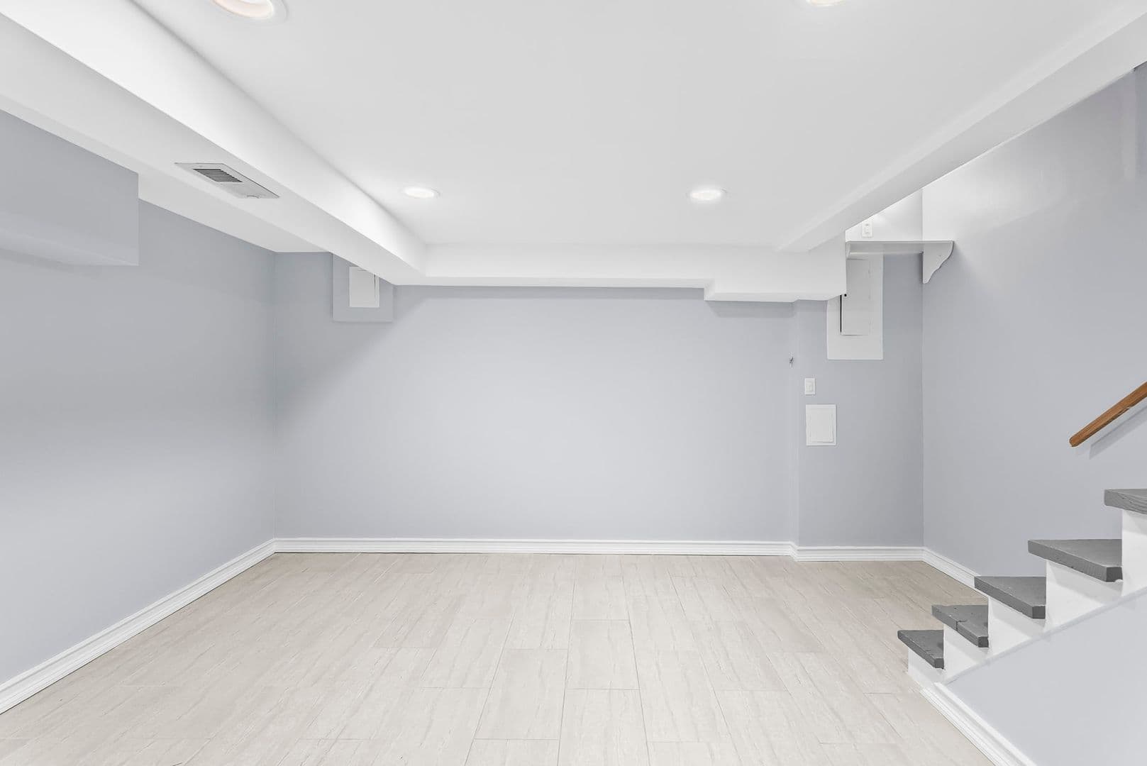 Alexandria House: 4332 Utica Ave