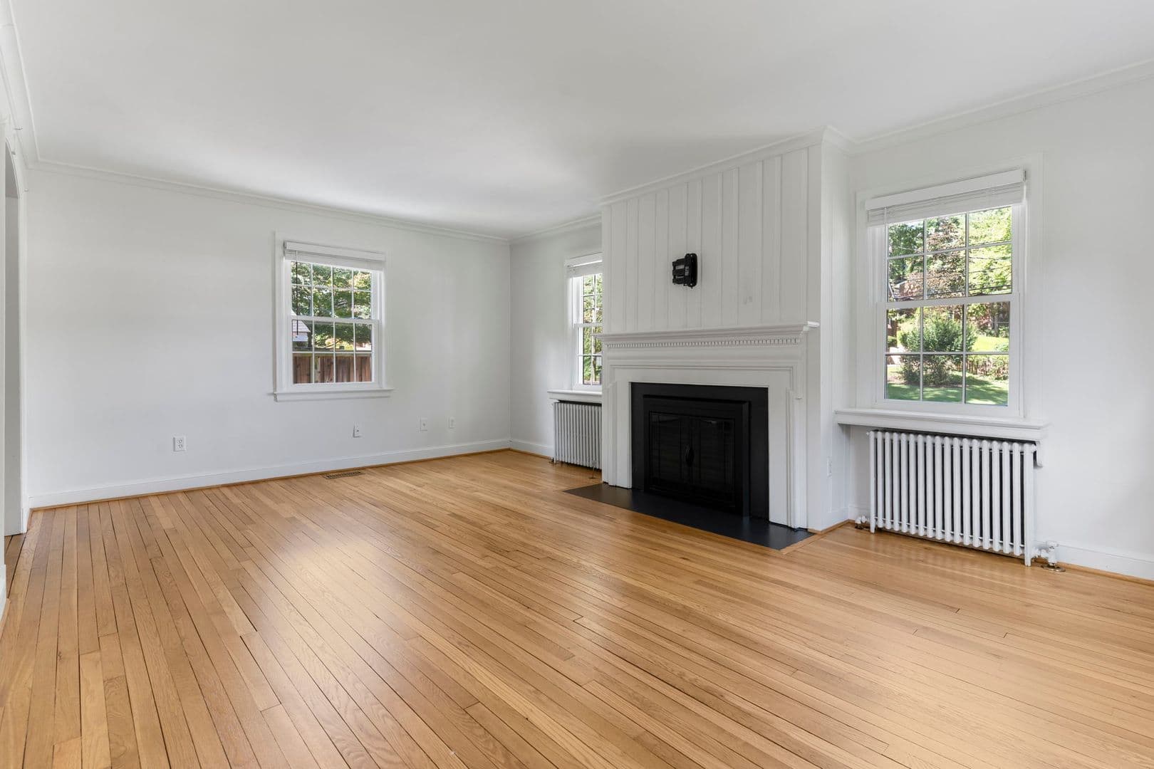 Alexandria House: 3114 Russell Rd