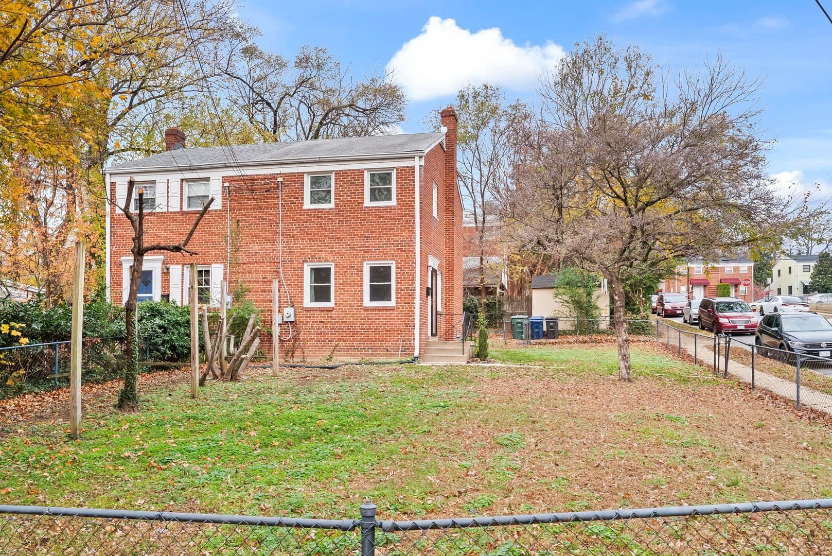 Alexandria House: 4332 Utica Ave