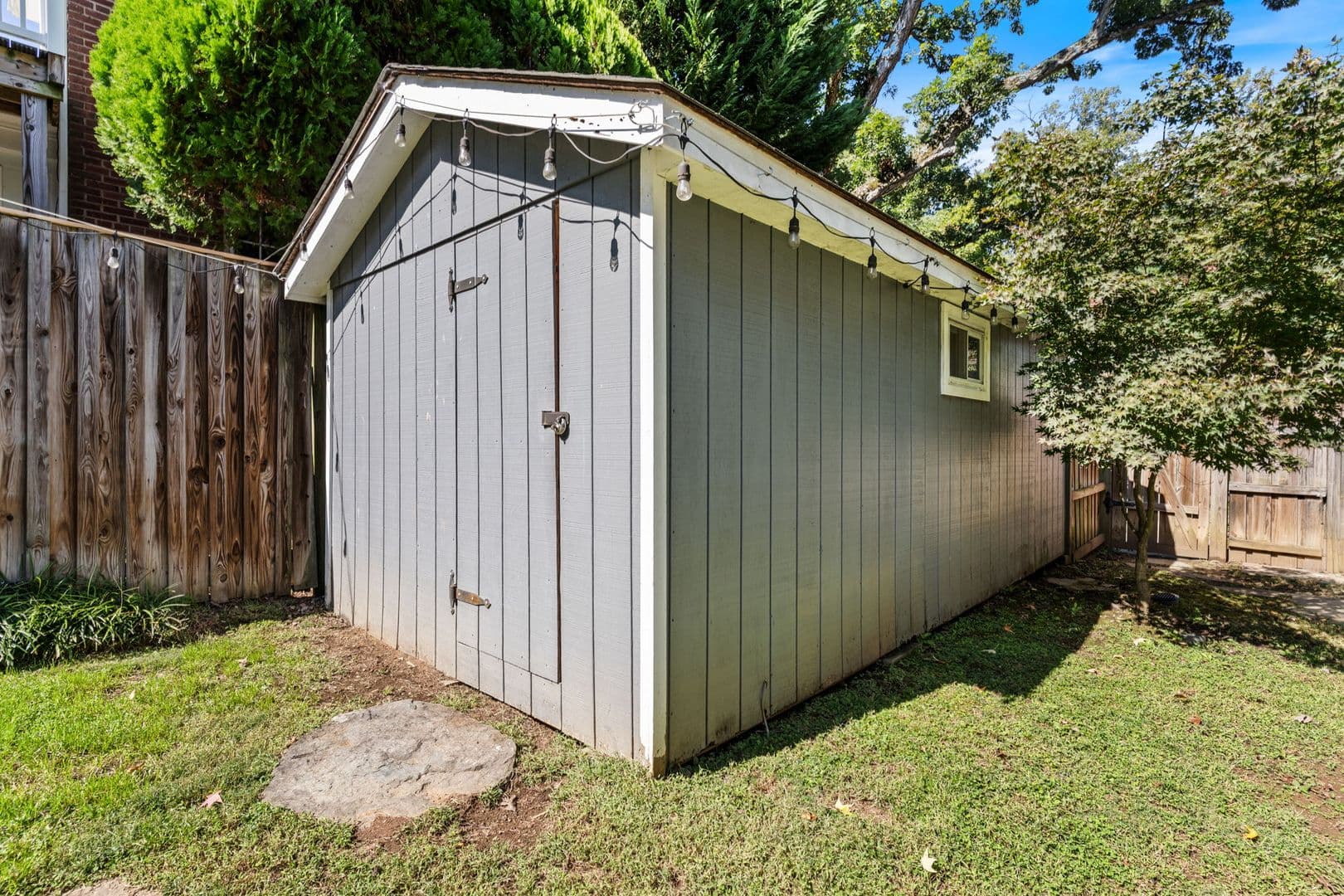Alexandria House: 3114 Russell Rd