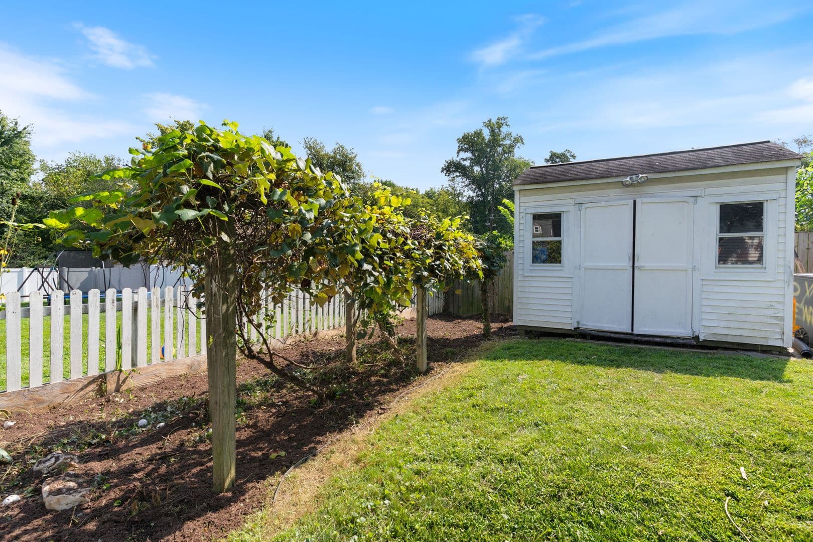 Fairfax House: 4023 Poplar St