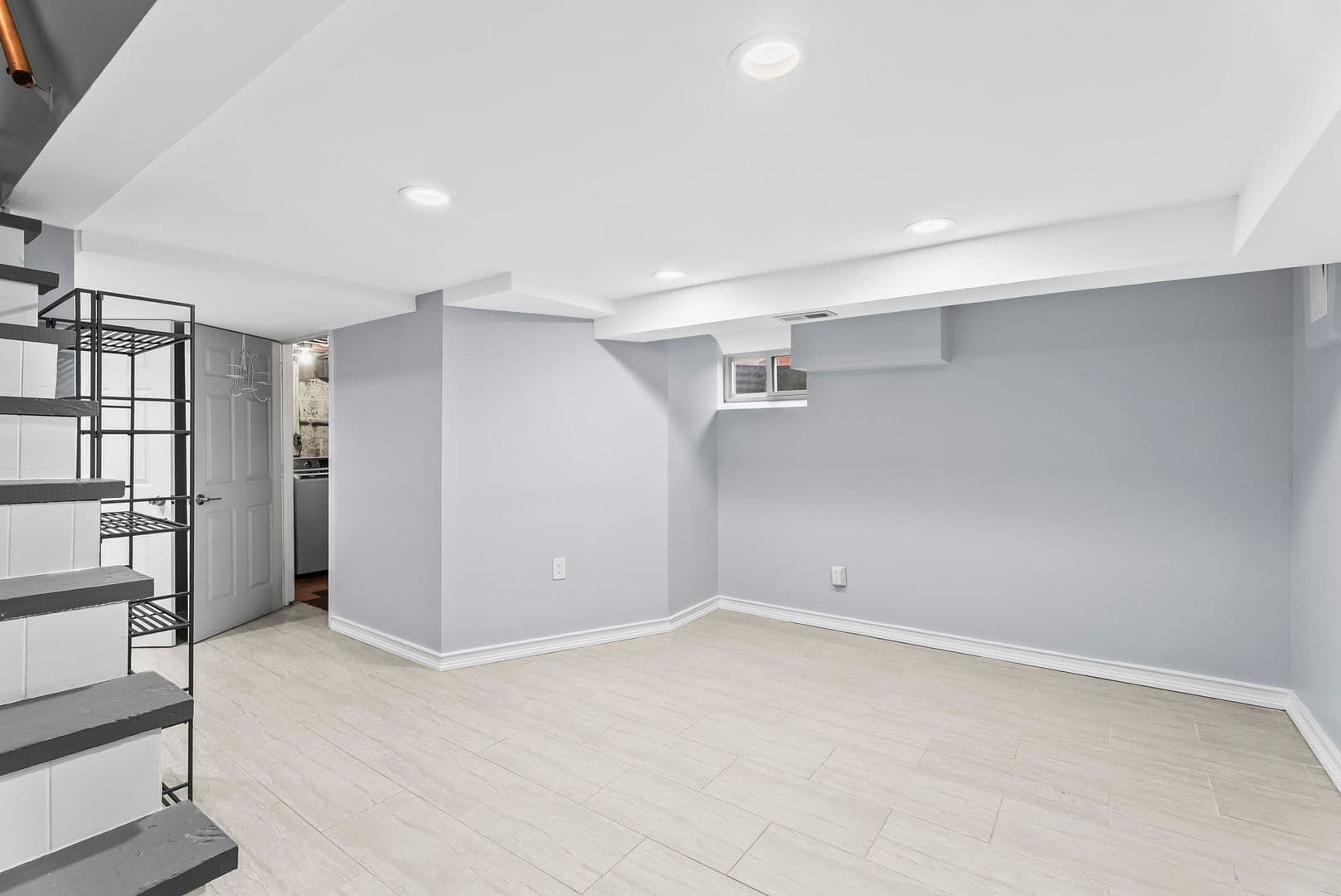 Alexandria House: 4332 Utica Ave