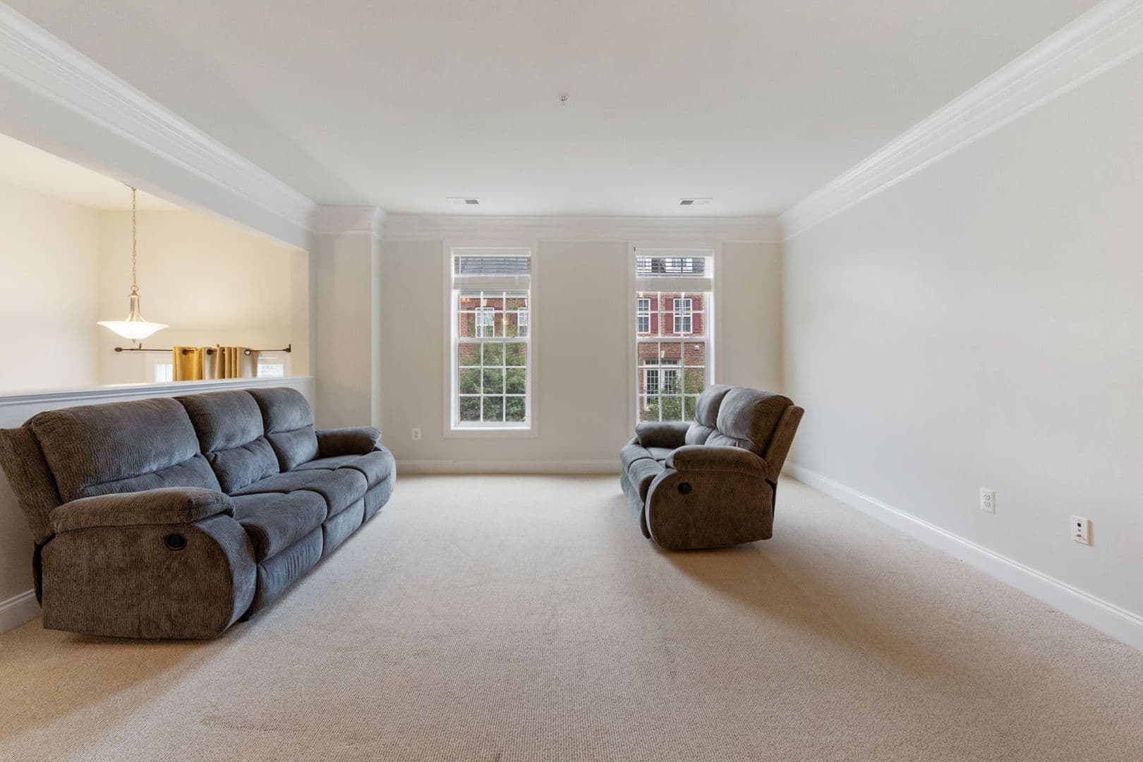 Woodbridge House: 2278 Margraf Cir