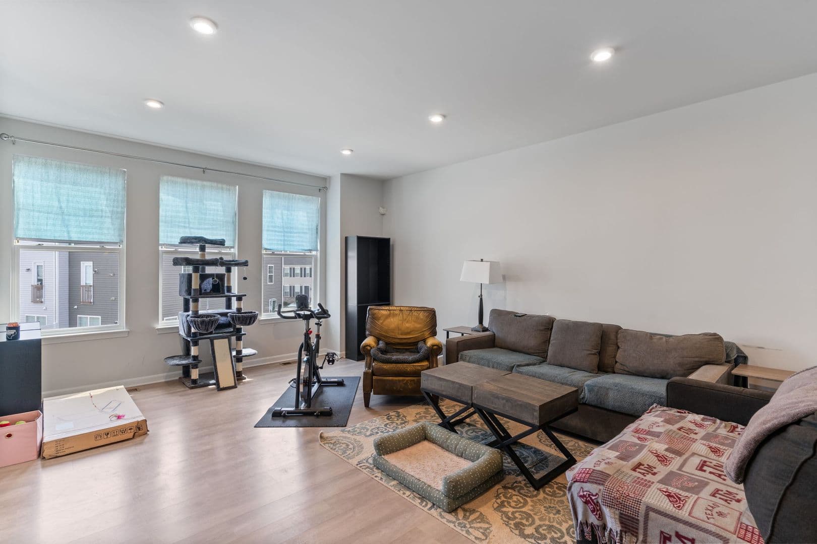 Triangle House: 18277 Summit Pointe Drive