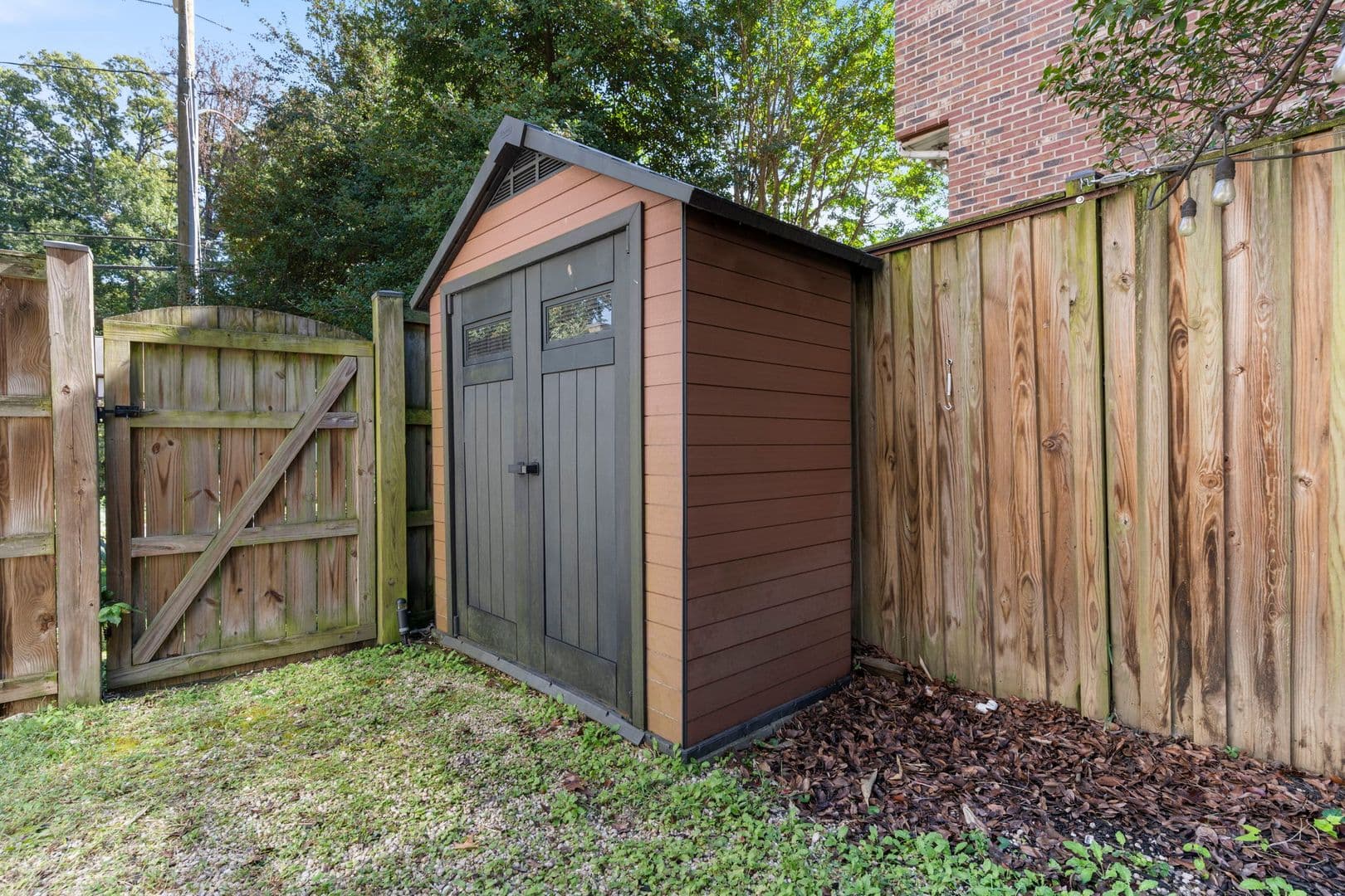 Alexandria House: 3114 Russell Rd