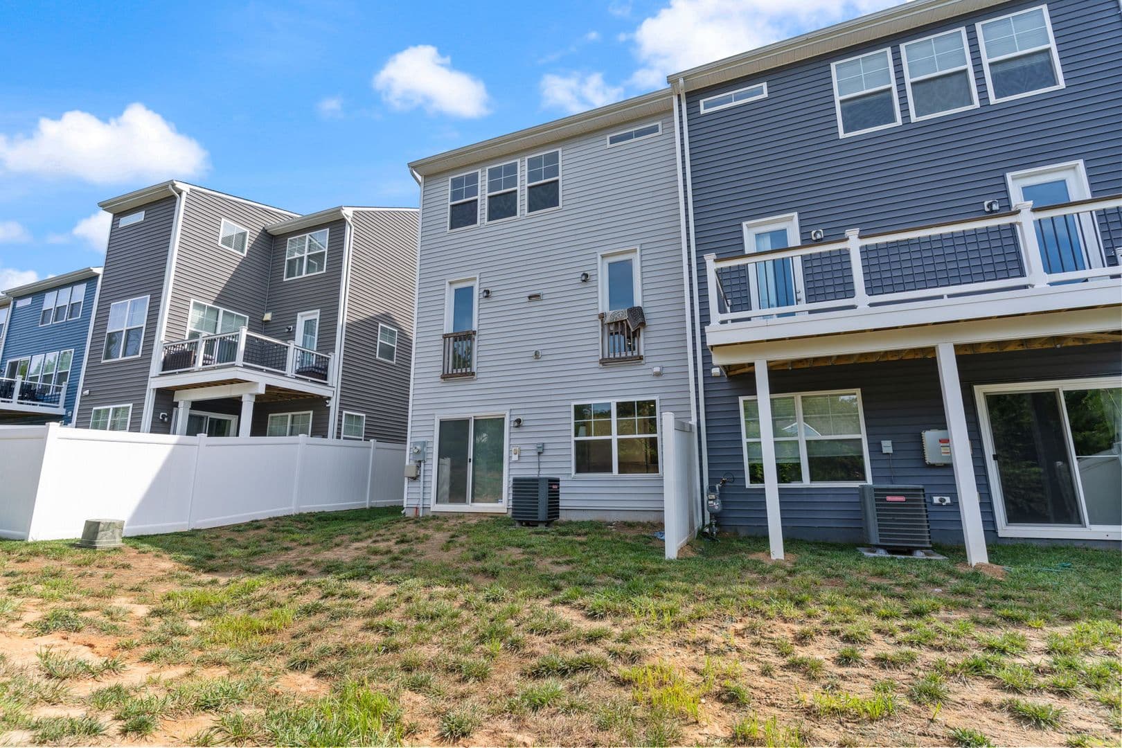 Triangle House: 18277 Summit Pointe Drive