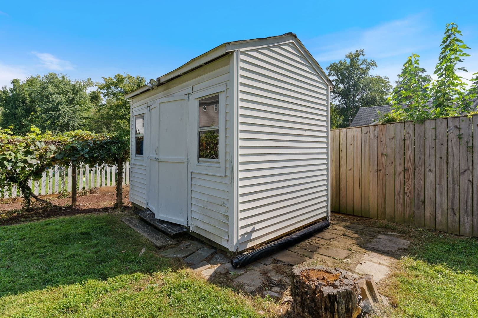 Fairfax House: 4023 Poplar St