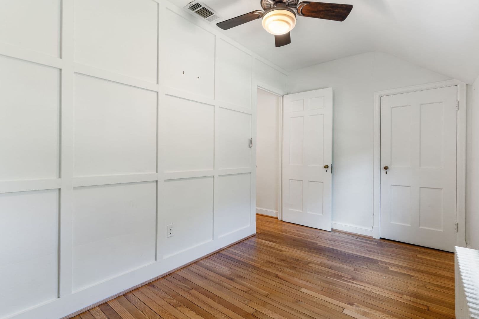 Alexandria House: 3114 Russell Rd