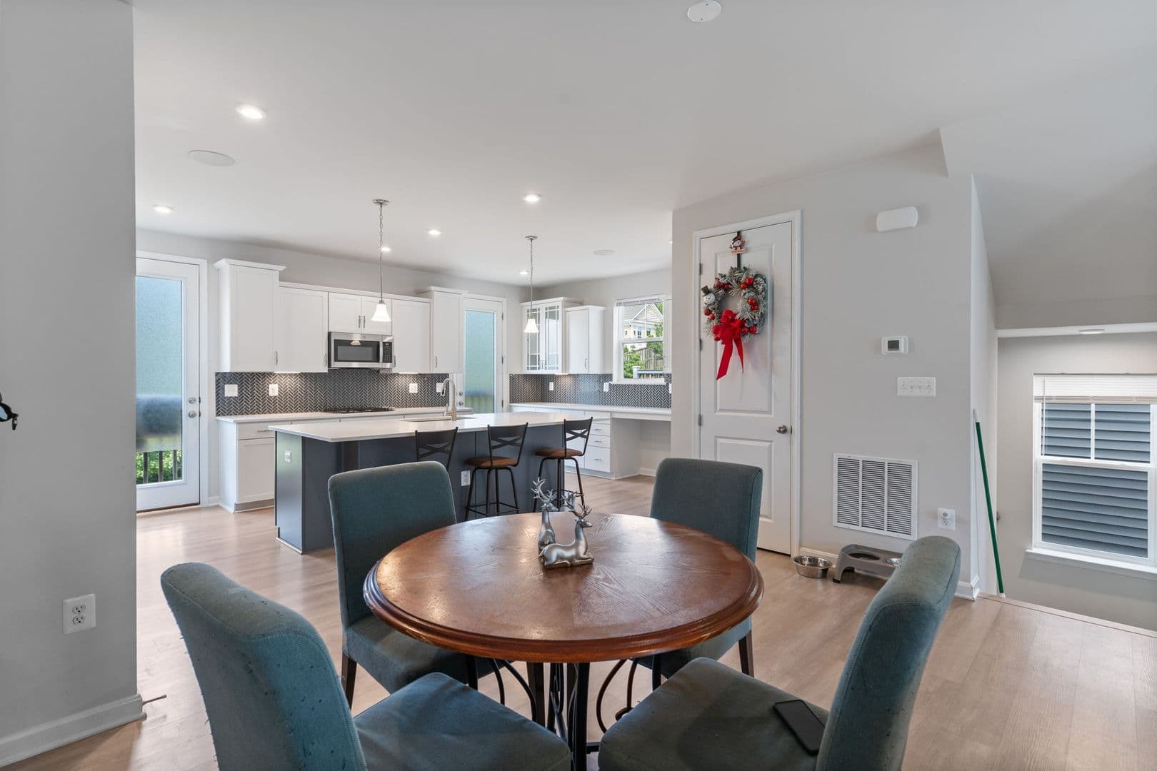 Triangle House: 18277 Summit Pointe Drive