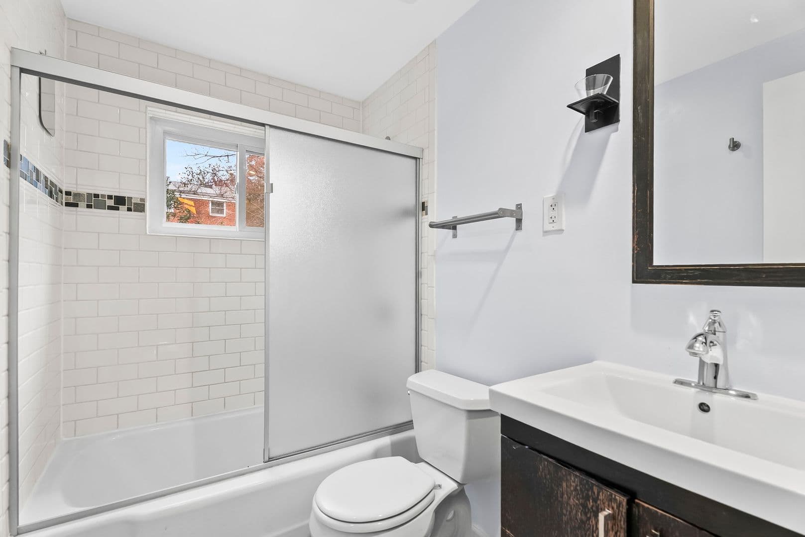 Alexandria House: 4332 Utica Ave