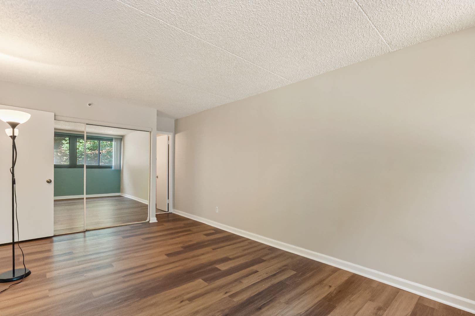 Alexandria Condo: 5911 Edsall Rd Unit 201