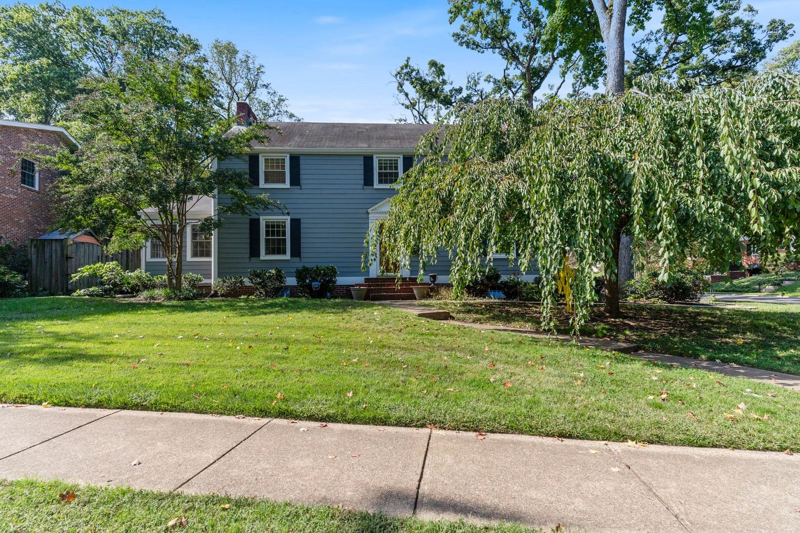 Alexandria House: 3114 Russell Rd