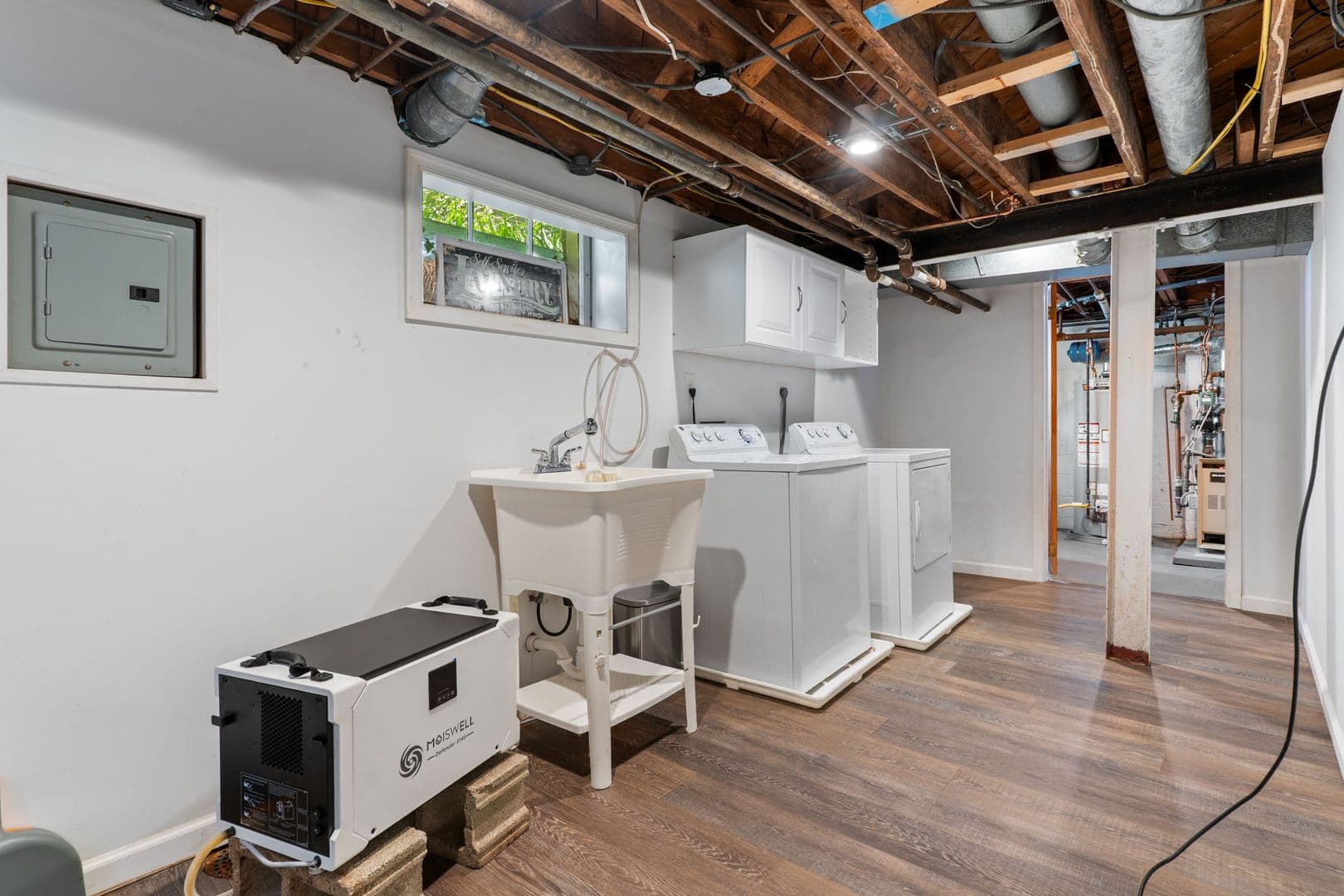 Alexandria House: 3114 Russell Rd
