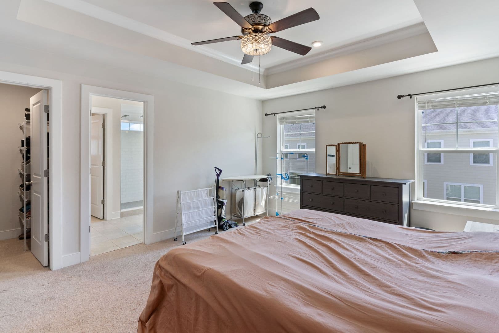 Dumfries House: 17713 Longspur Cove Lane