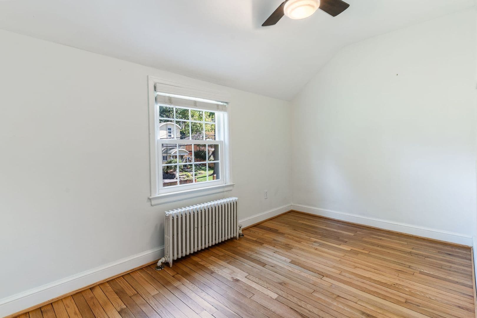 Alexandria House: 3114 Russell Rd