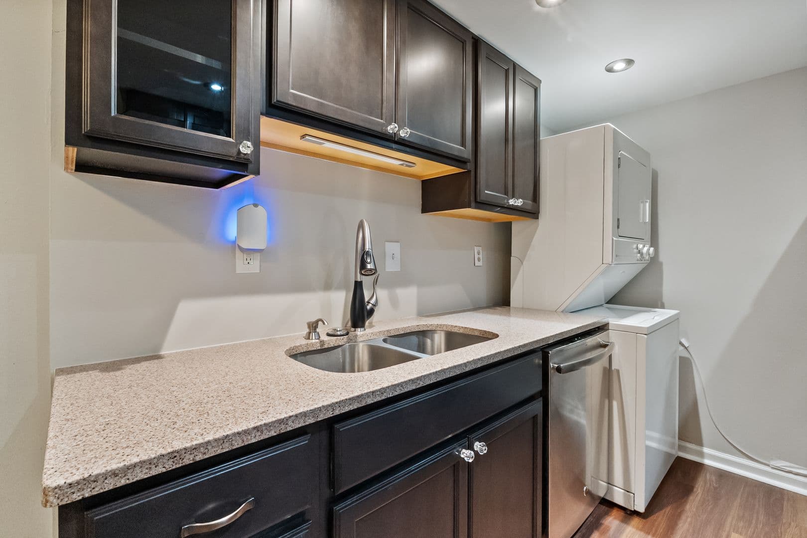 Alexandria Condo: 5911 Edsall Rd Unit 201