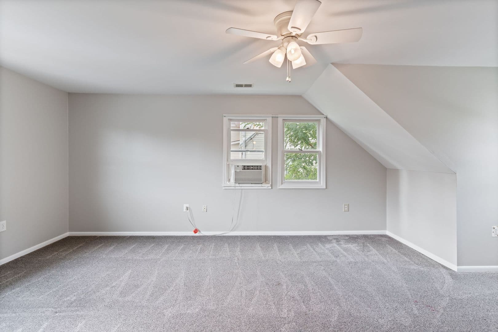 Fairfax House: 4023 Poplar St