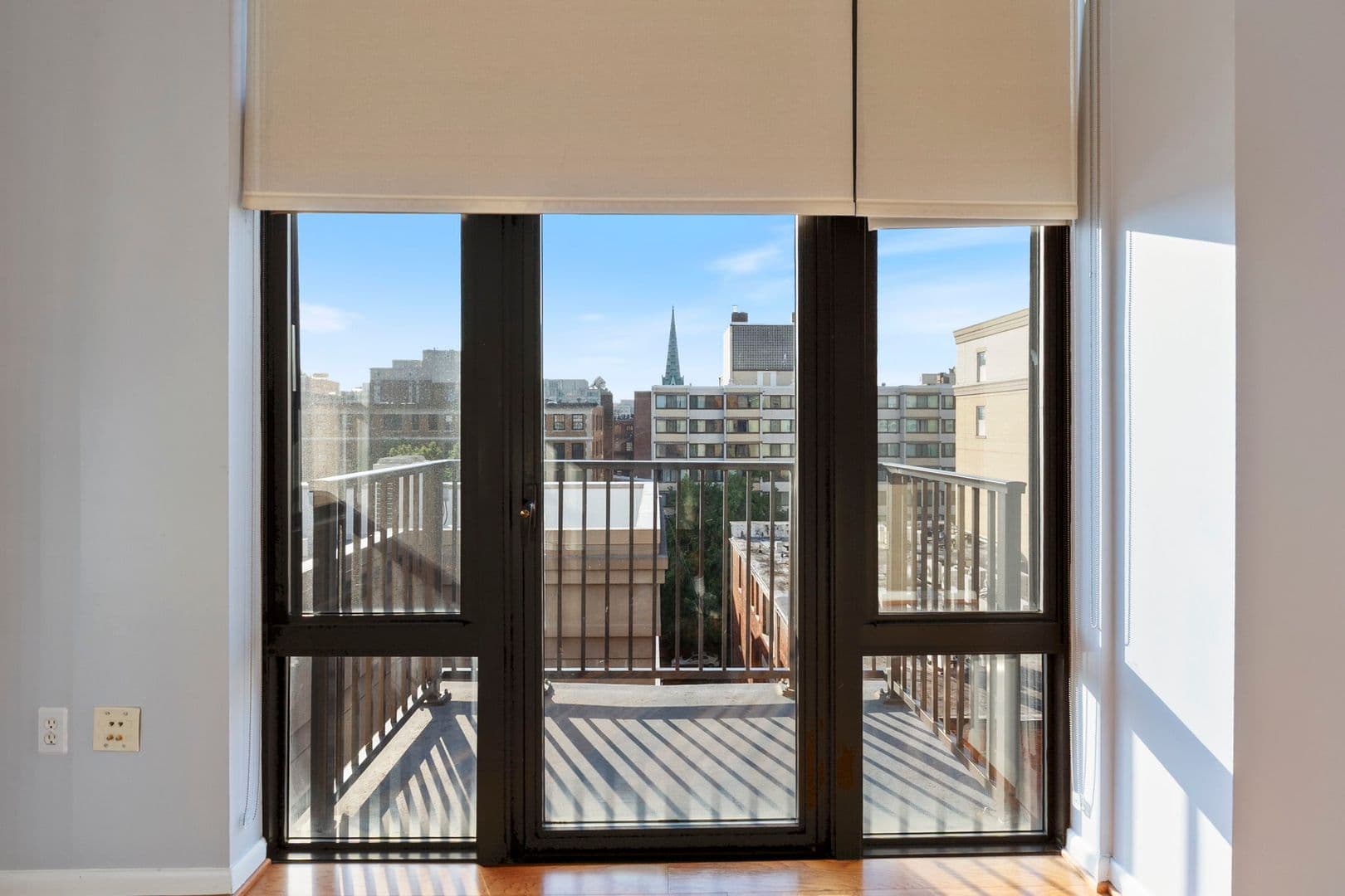 Washington House: 1001 L St NW