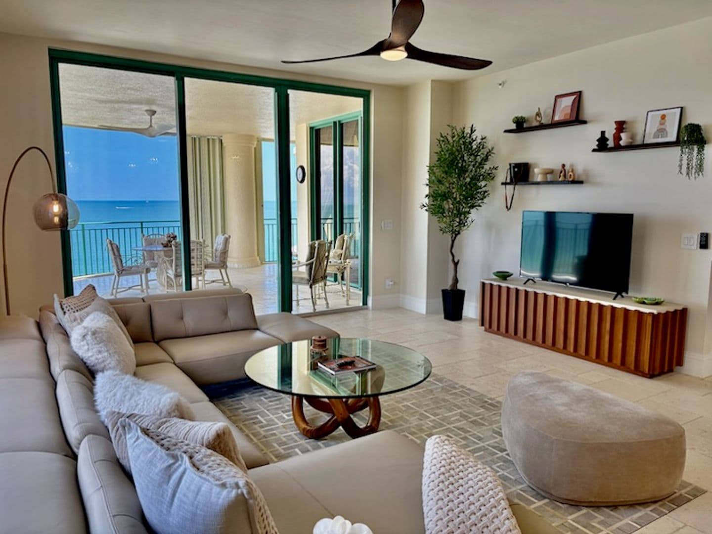 Marco Island House: 930 Cape Marco Drive 1101