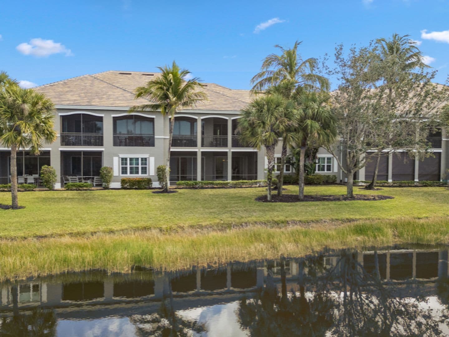 Naples House: 9229#103