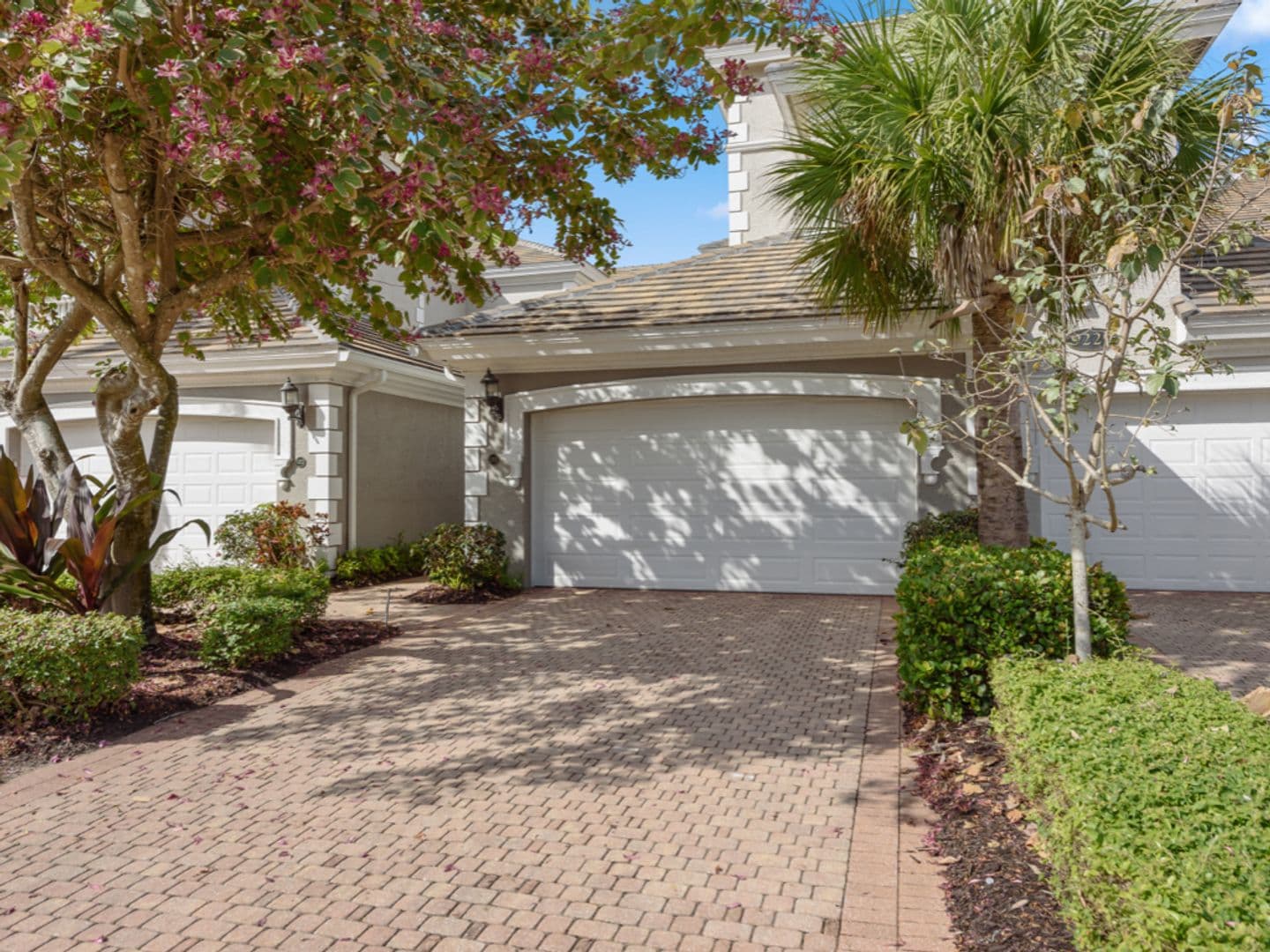 Naples House: 9229#103