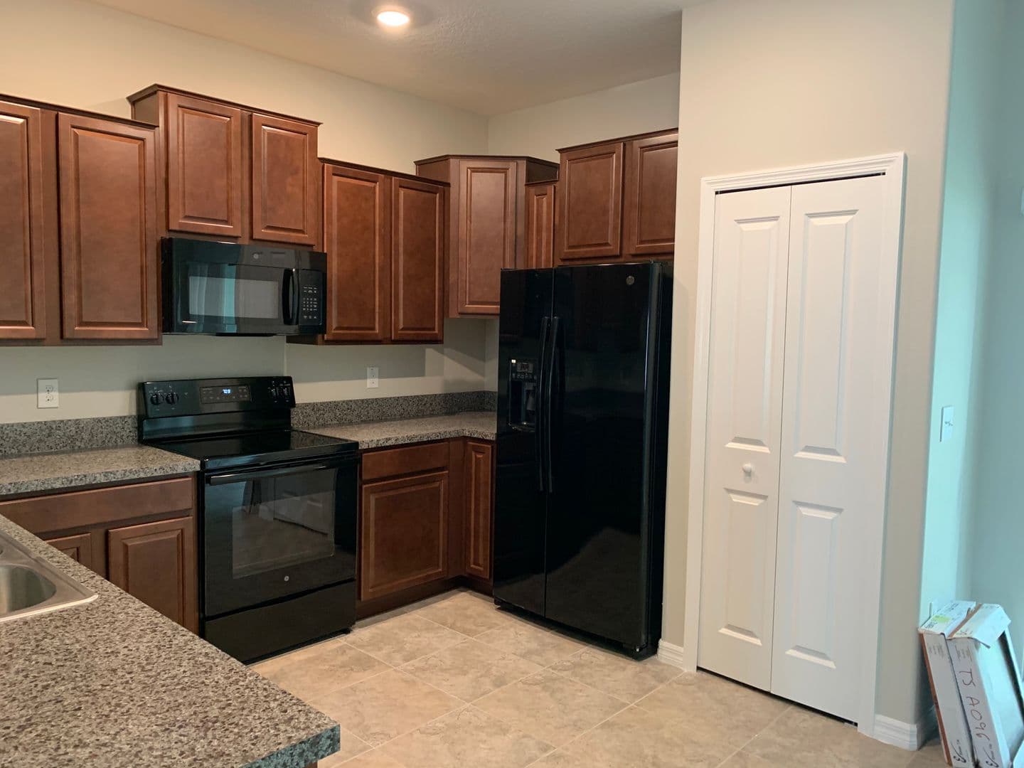 TAMPA House: 3824 Cat Mint ST - 3824 Cat Mint ST