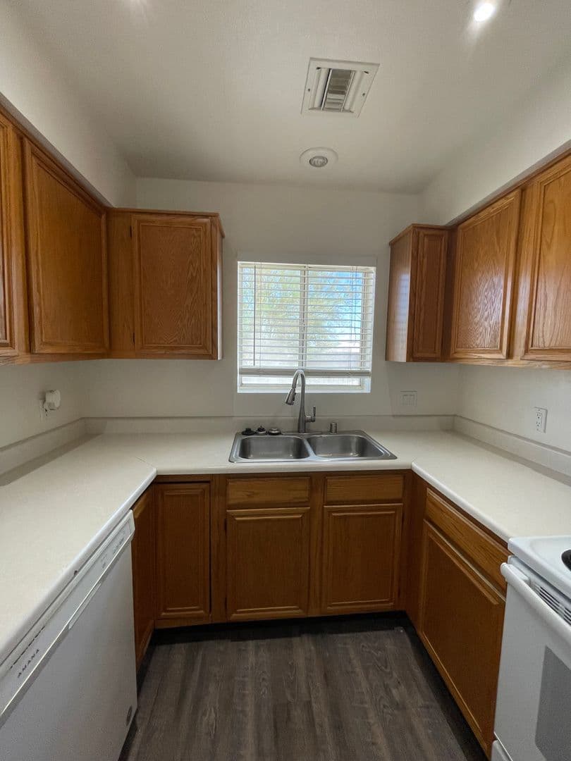 Lake Havasu City Apartment: 2444 Hummingbird Lane