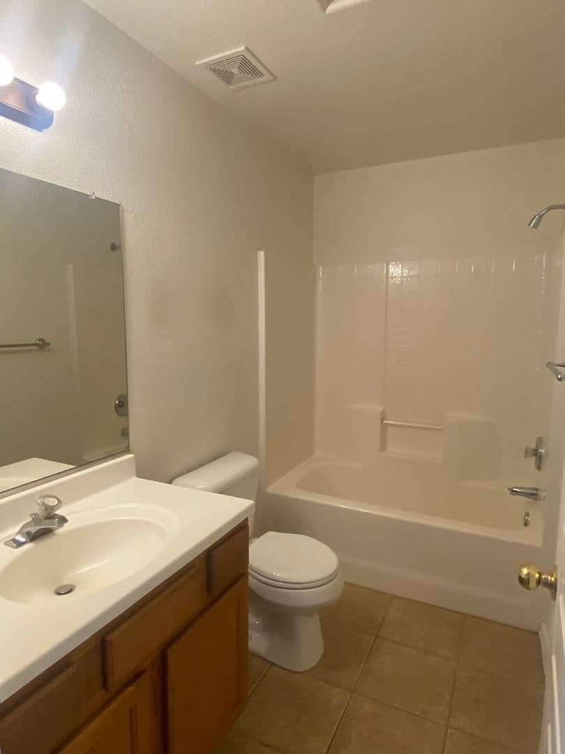 Lake Havasu City Apartment: 2065 Runabout Dr.