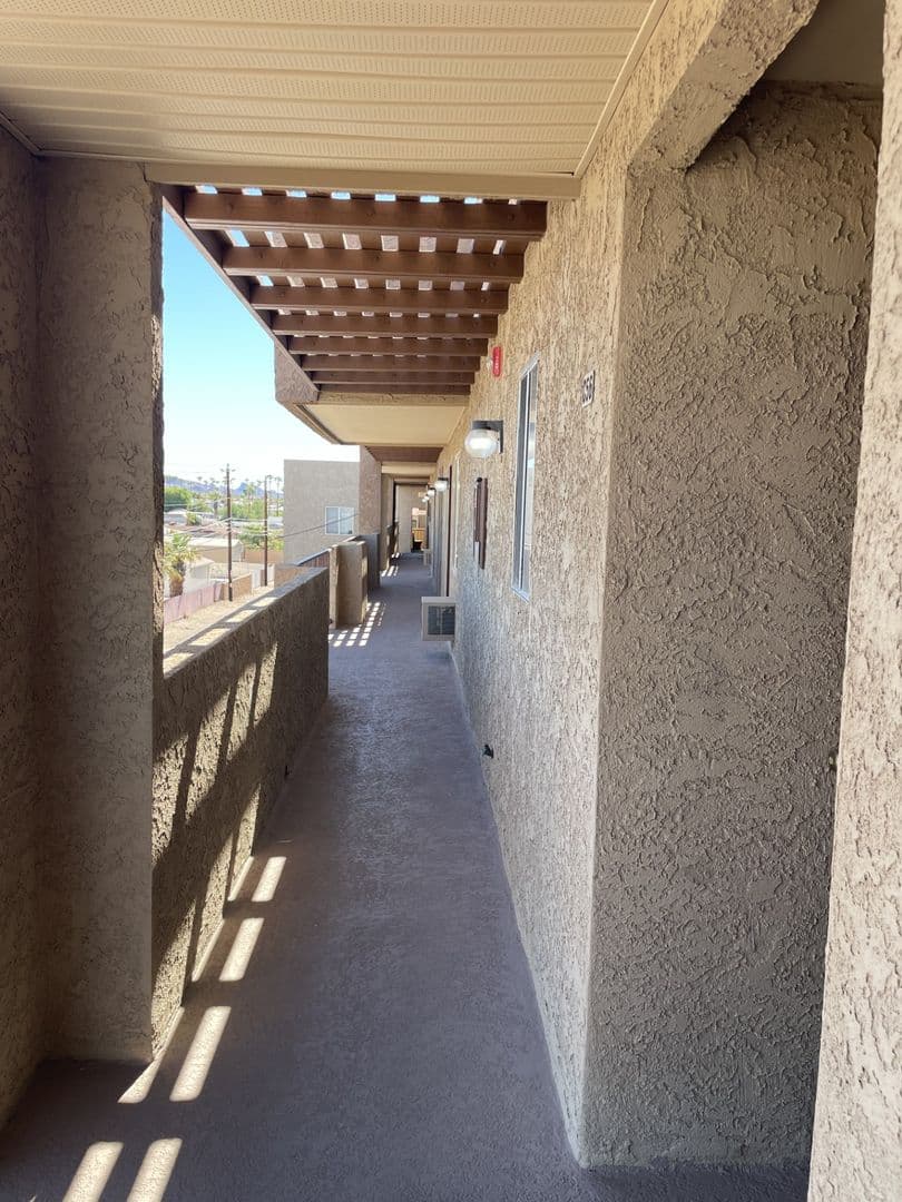 Lake Havasu City Apartment: 256 Lake Havasu Avenue S
