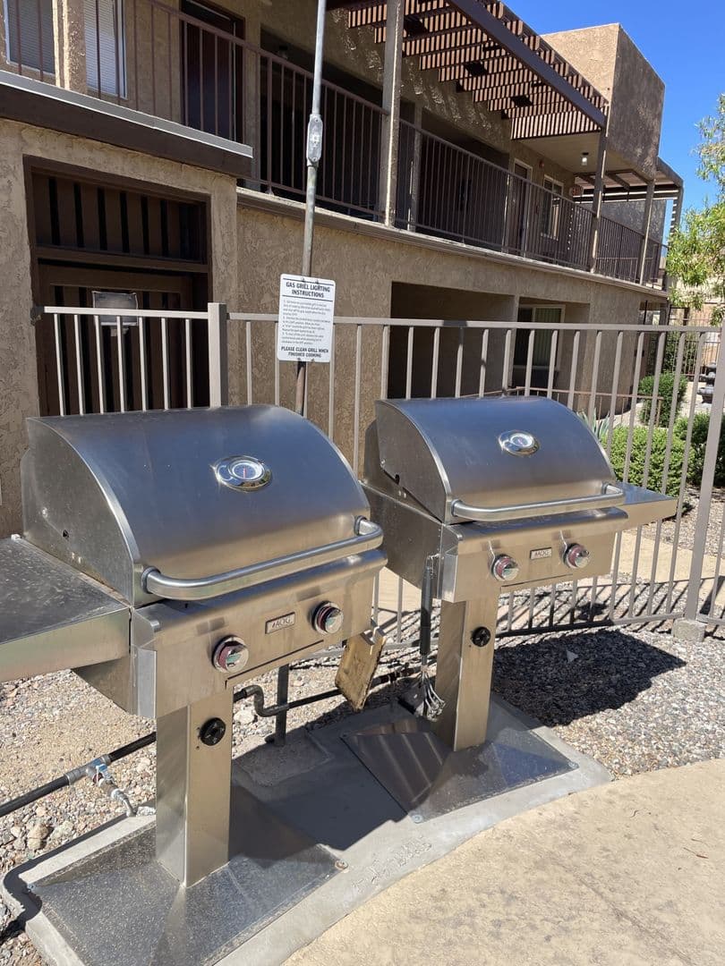 Lake Havasu City Apartment: 256 Lake Havasu Avenue S