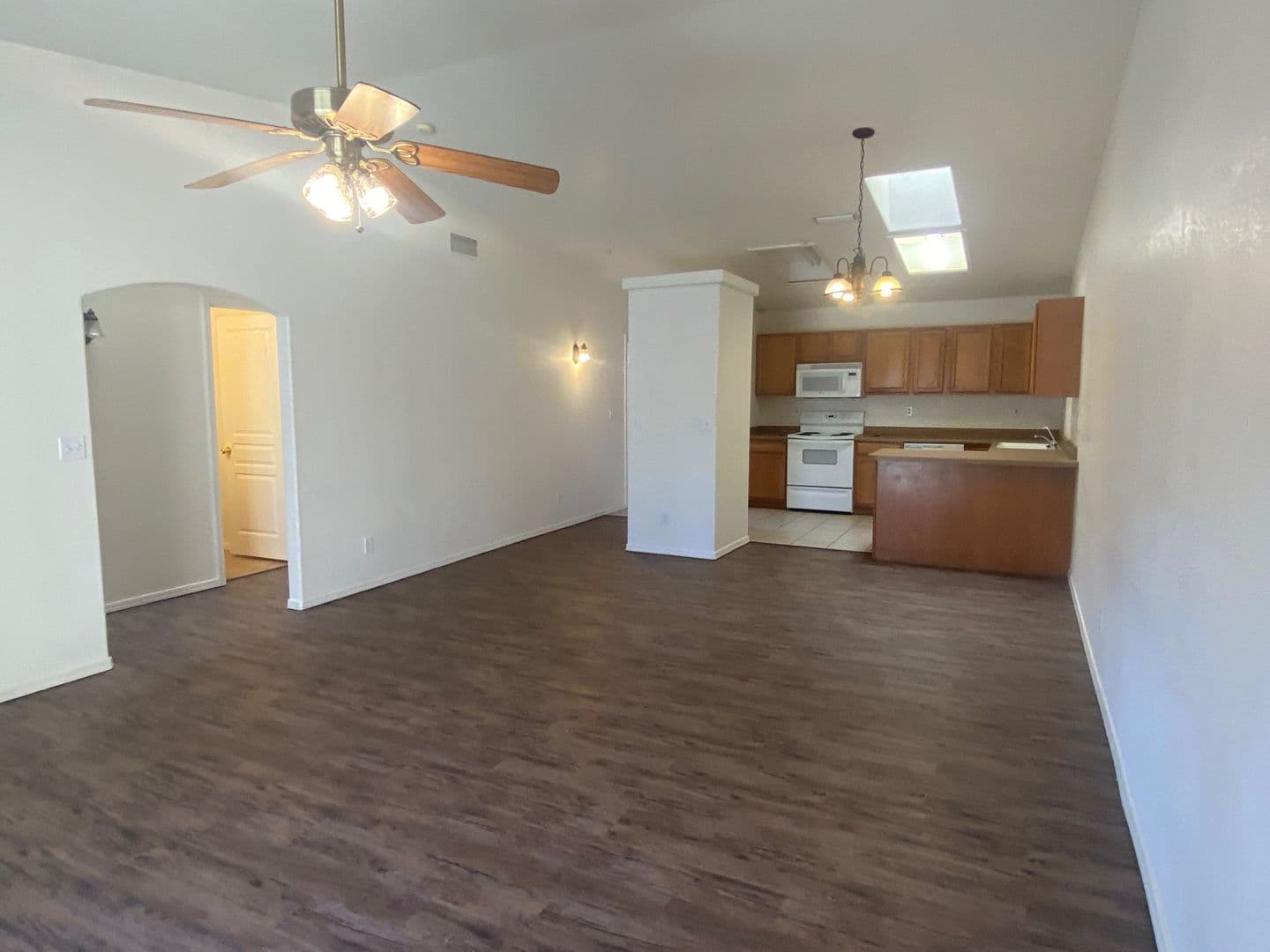 Lake Havasu City Apartment: 2065 Runabout Dr.