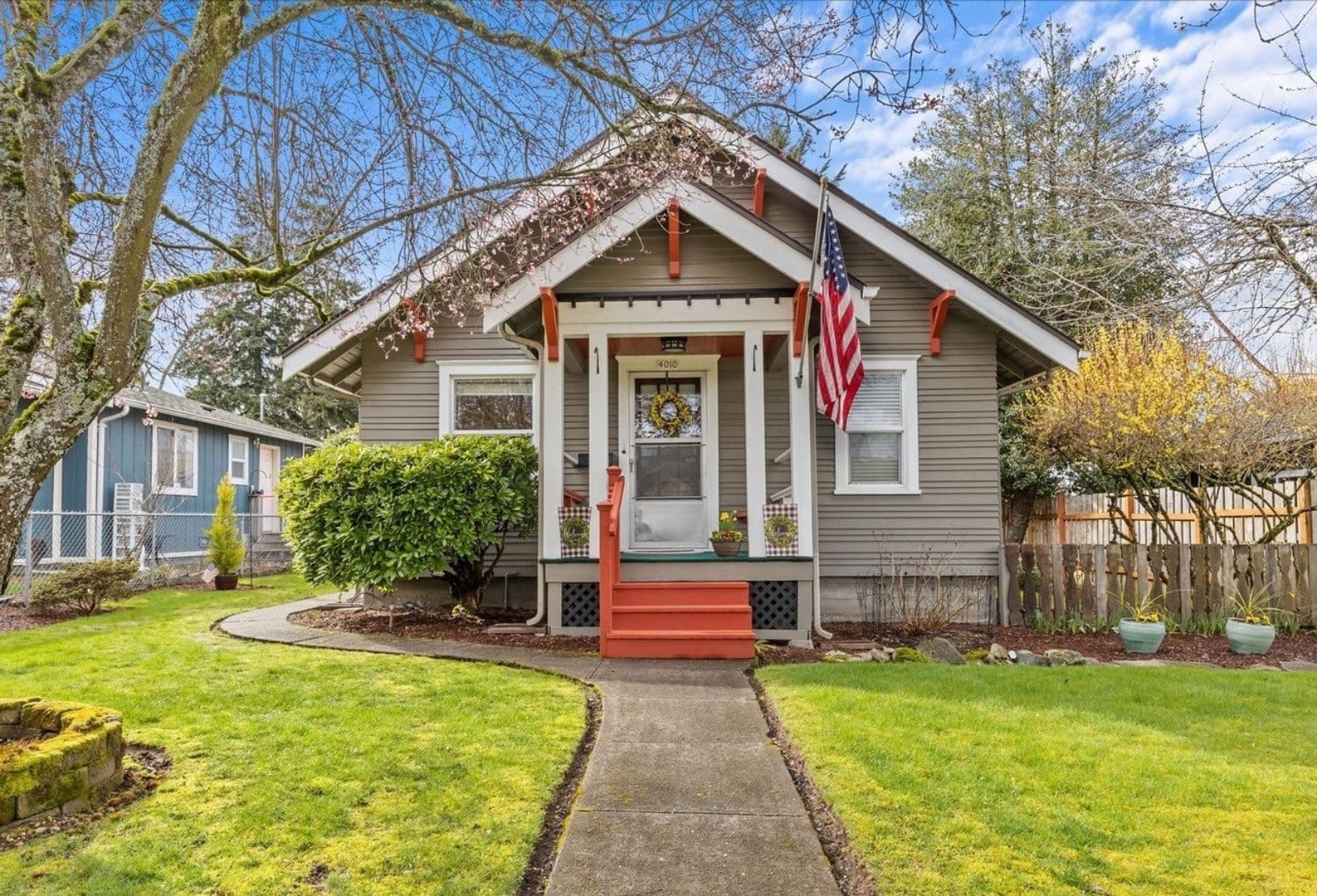 Tacoma House: 4010 E F St
