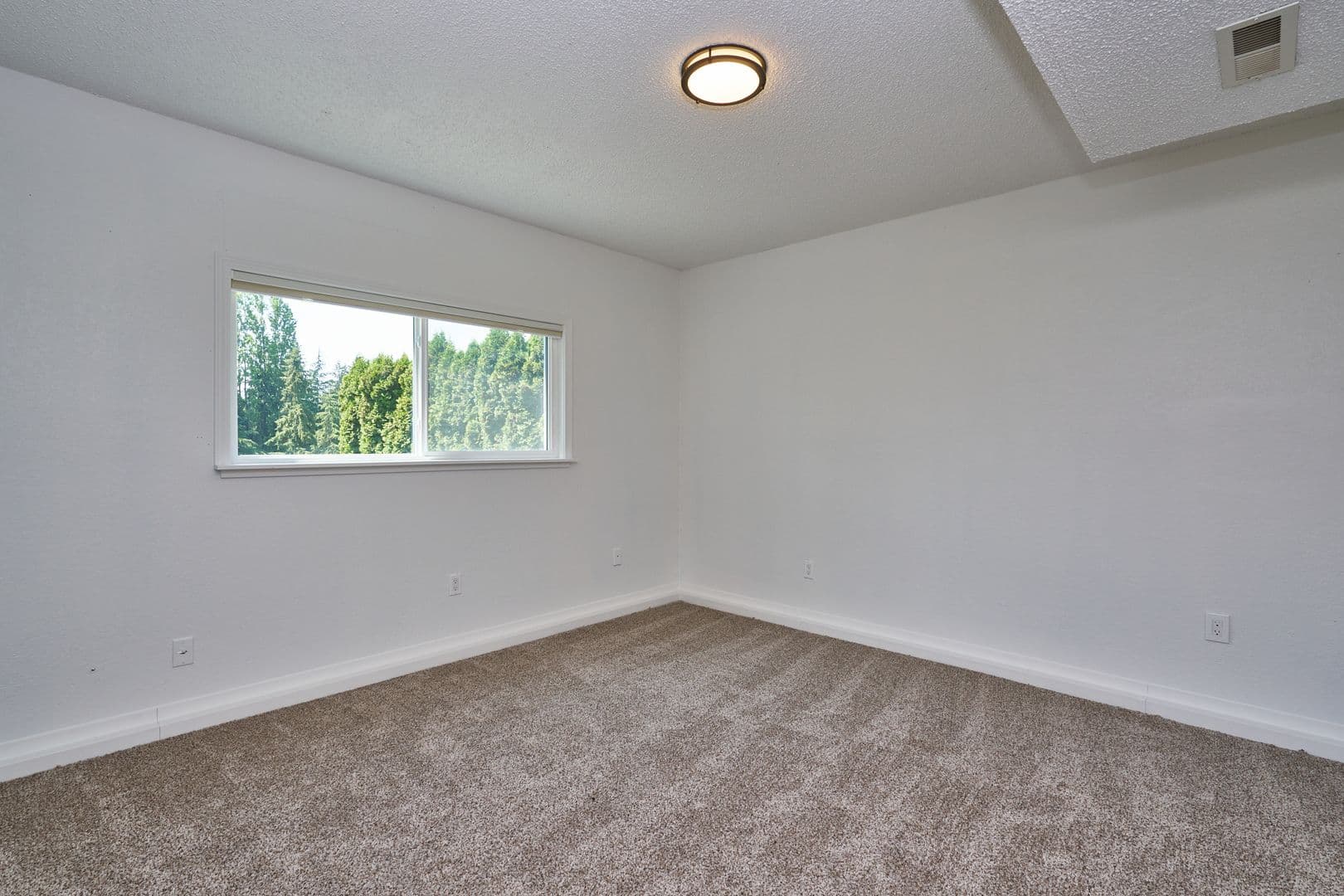 Federal Way House: 31925 36th Ave SW