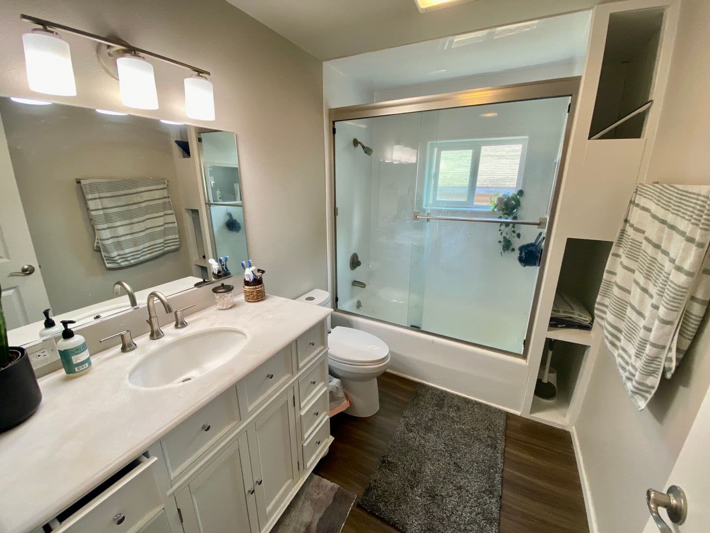 Sea Tac House: 4480 S 172nd St