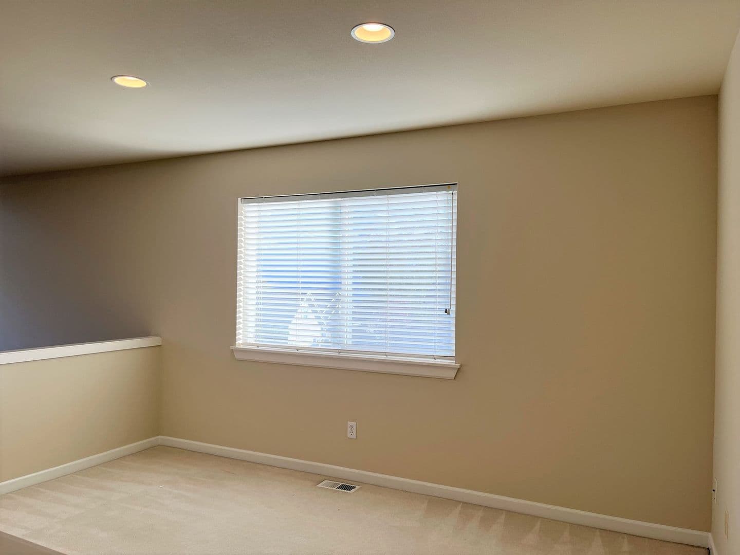Tacoma House: 1853 Pointe Woodworth Dr NE