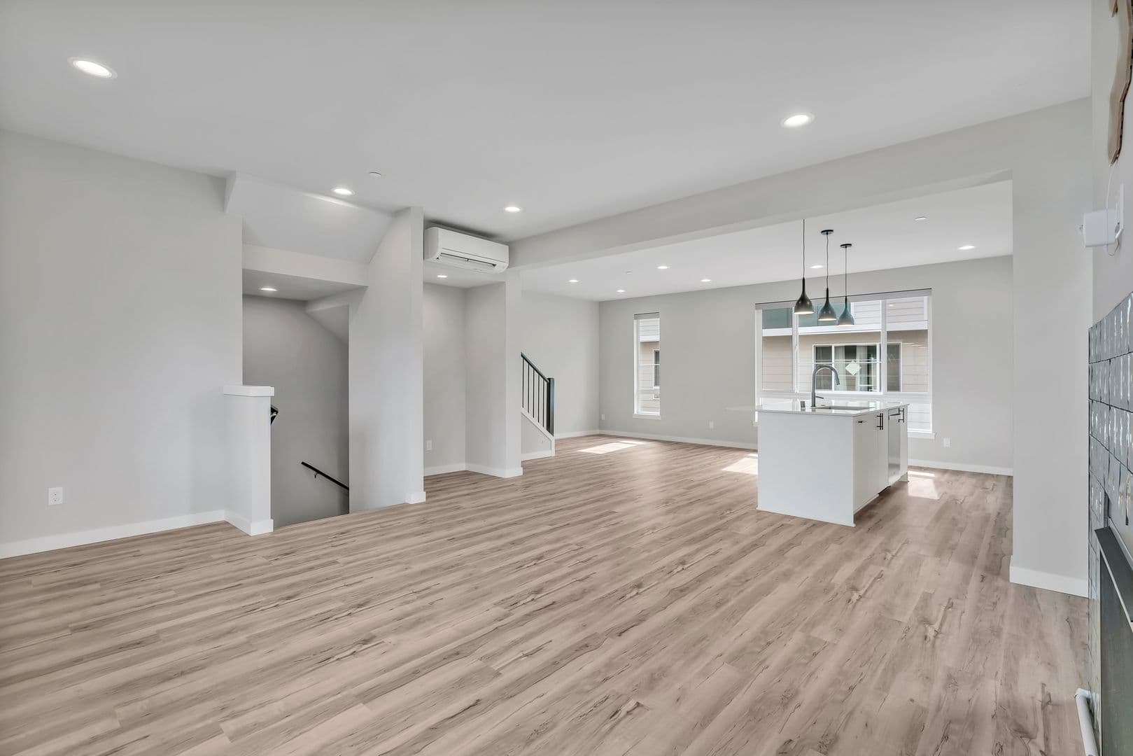 Edmonds Townhome: 22423 77th Ave W Unit A1