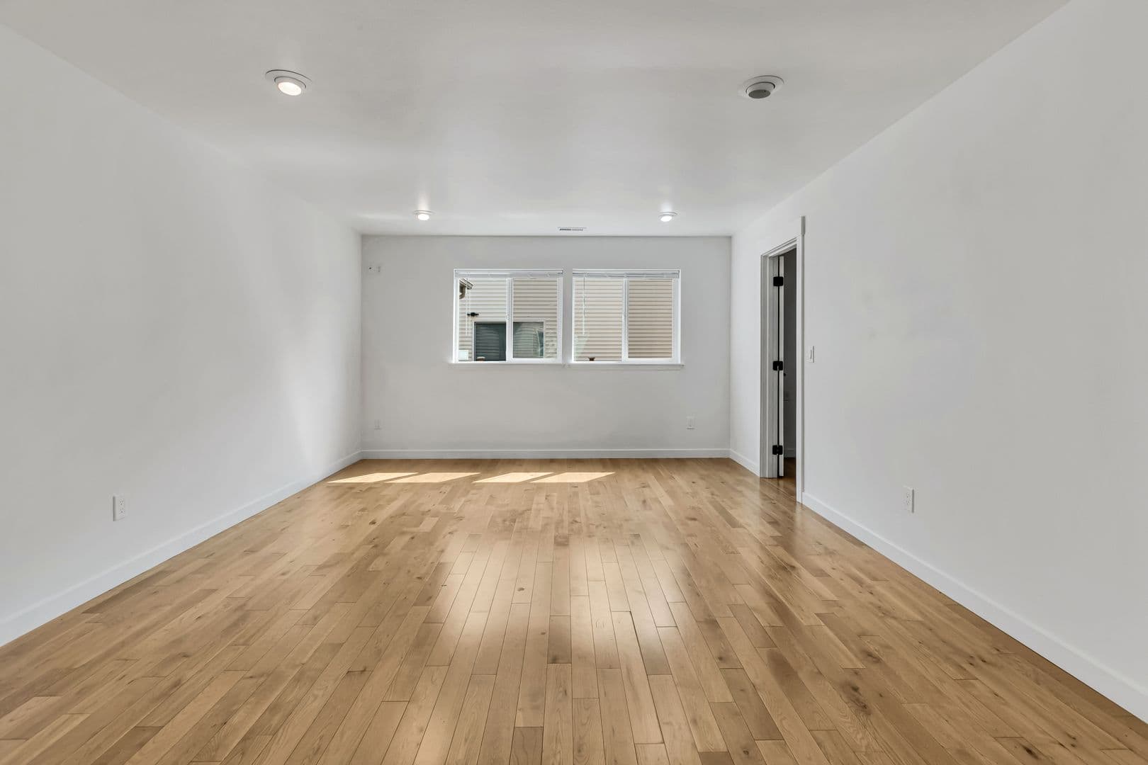 Kent House: 21603 SE 298th Pl