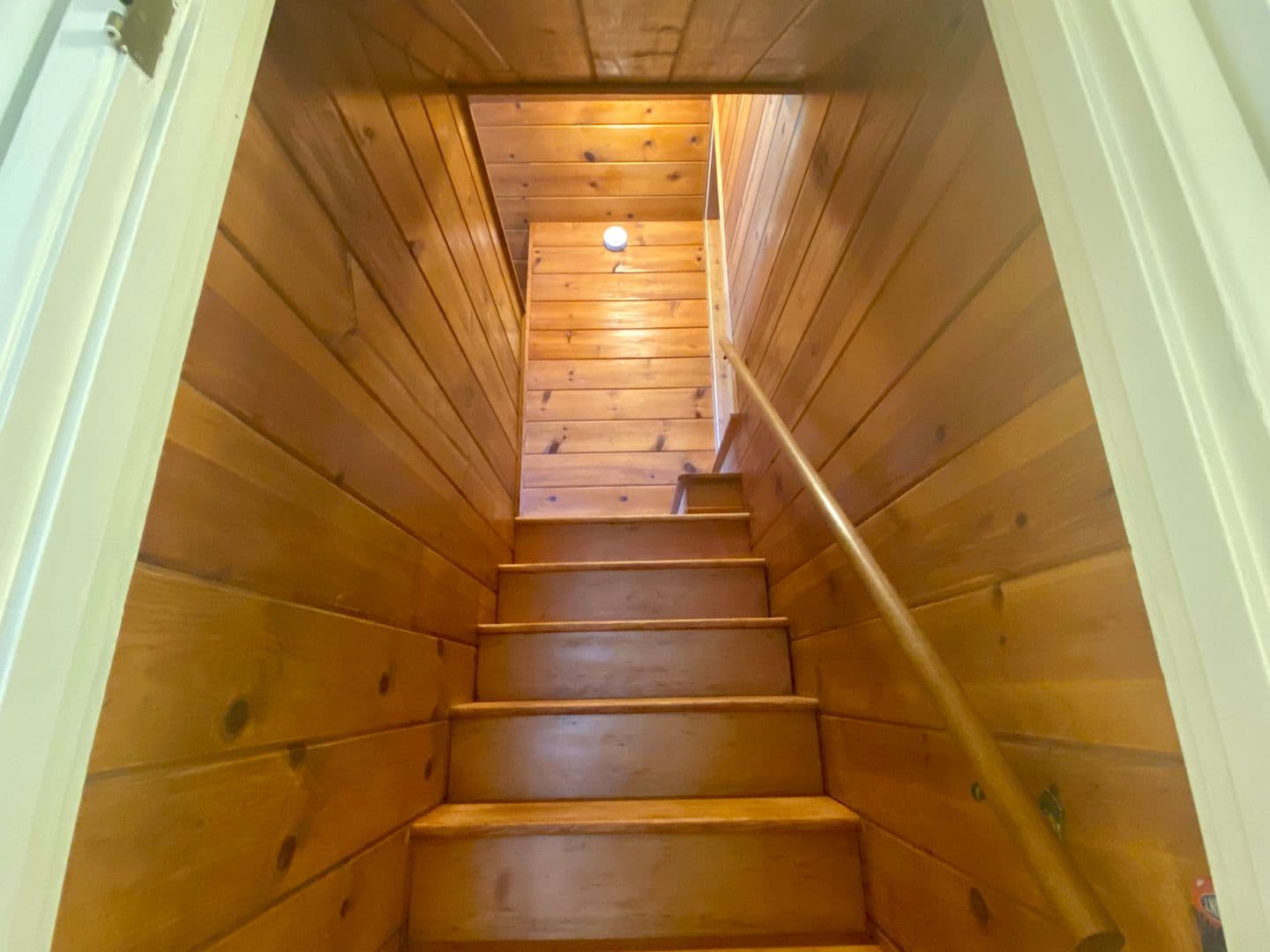 Burien House: 1038 S 129th St