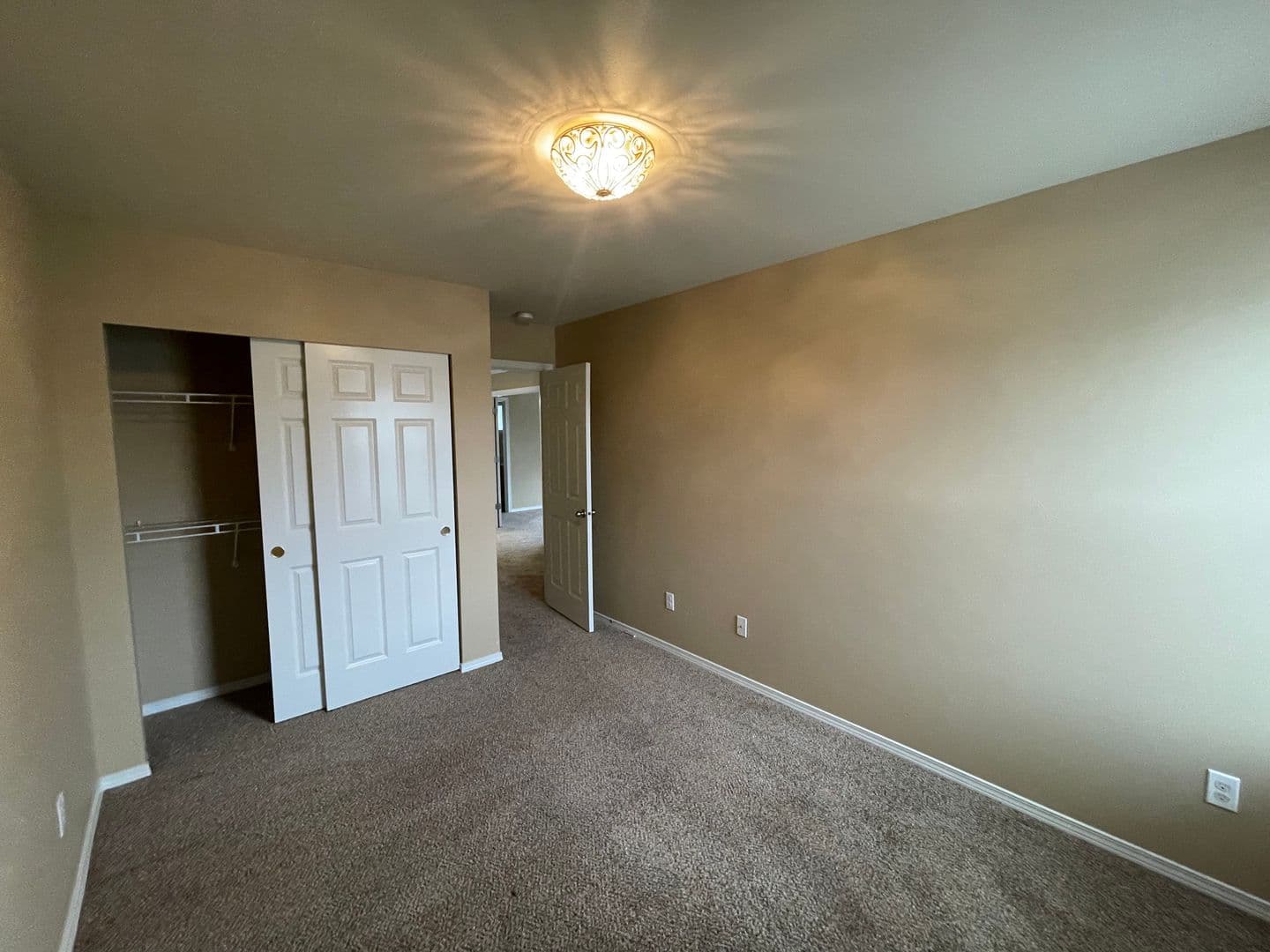 Spanaway House: 20322 46th Ave Ct E
