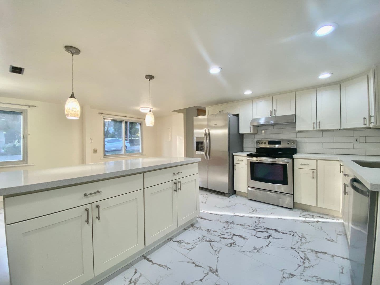 Burien House: 1038 S 129th St