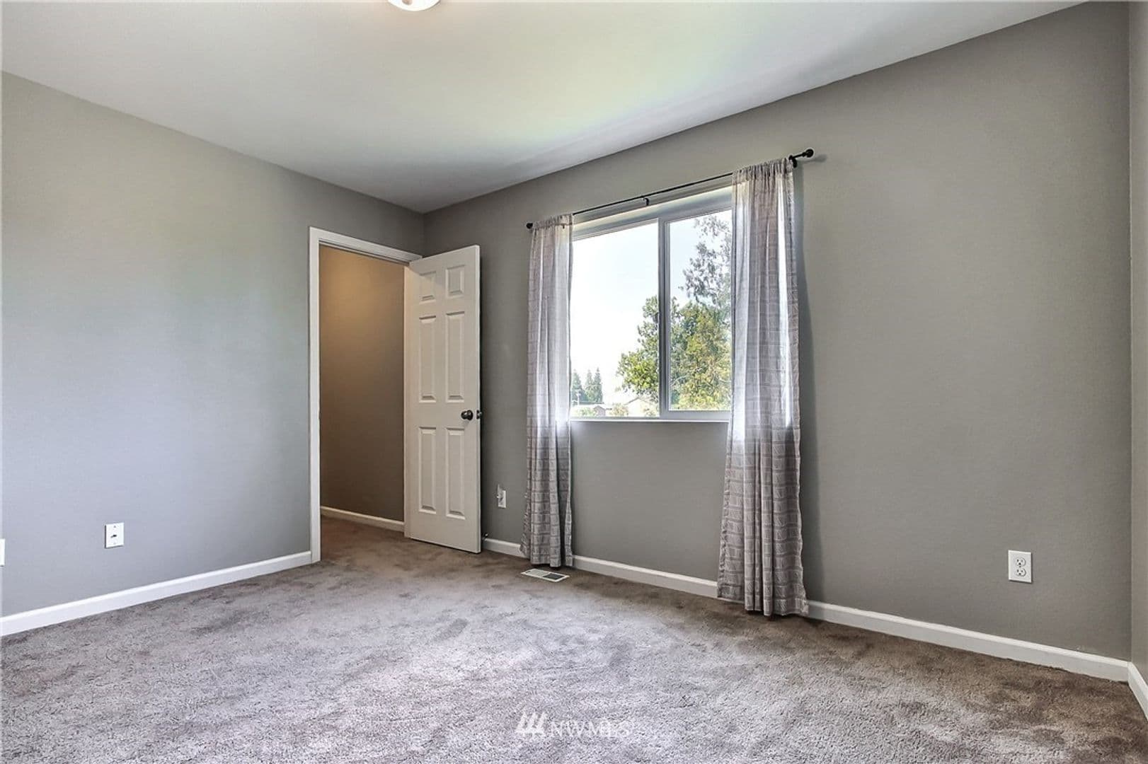 Spanaway House: 2313 193rd Street E