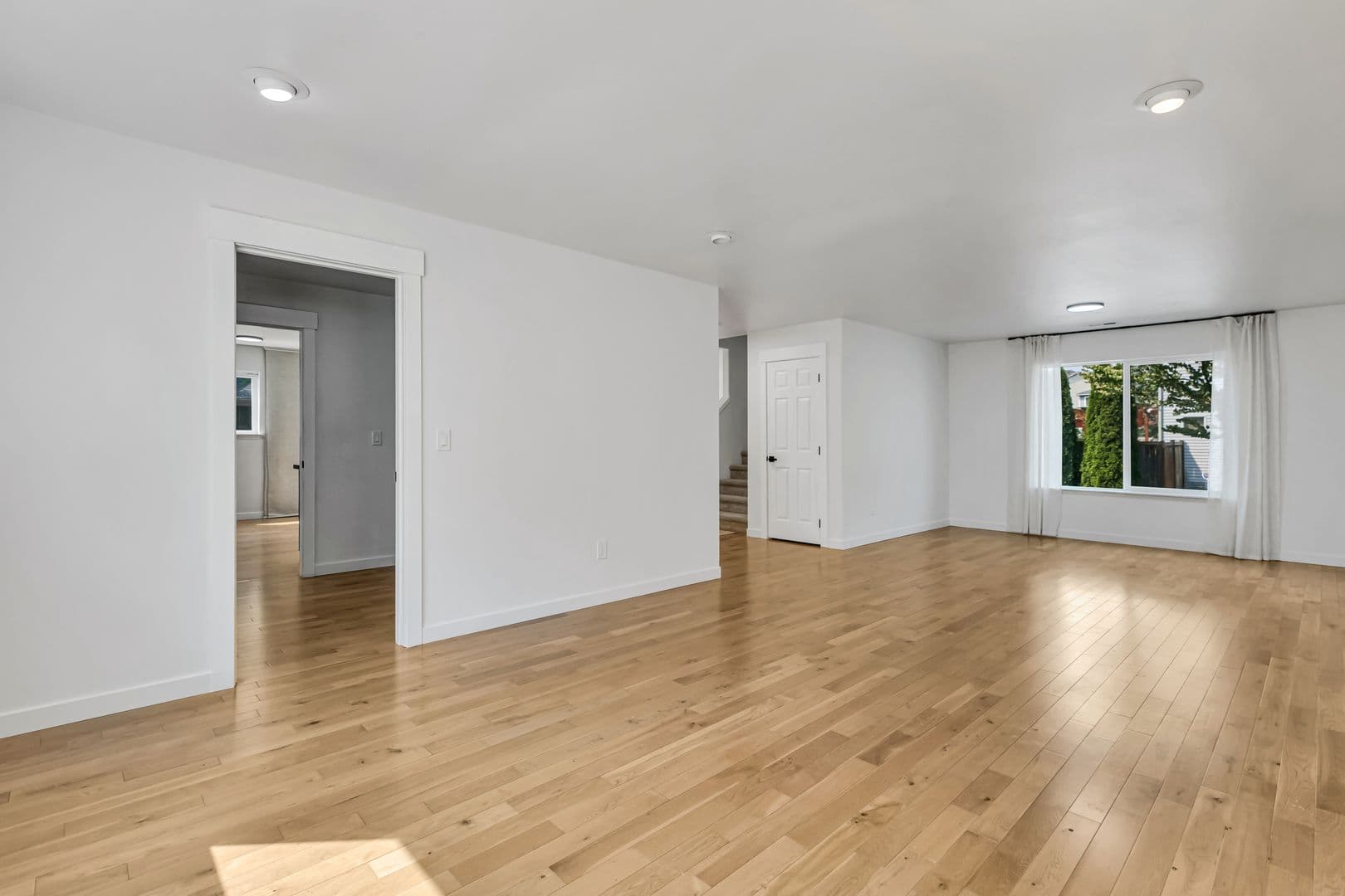 Kent House: 21603 SE 298th Pl