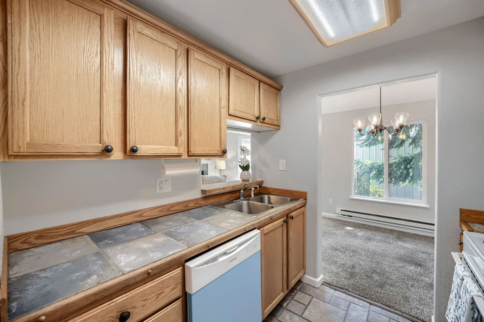 Auburn House: 1102 8th St NE #3