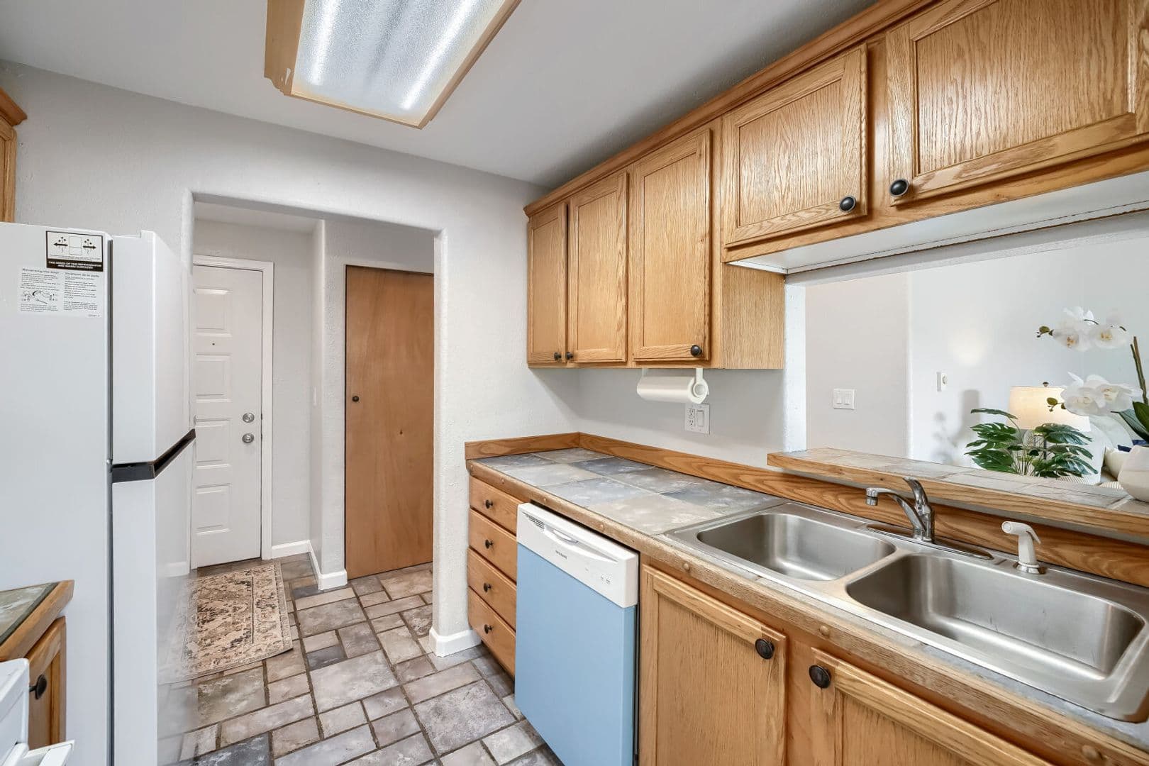 Auburn House: 1102 8th St NE #3