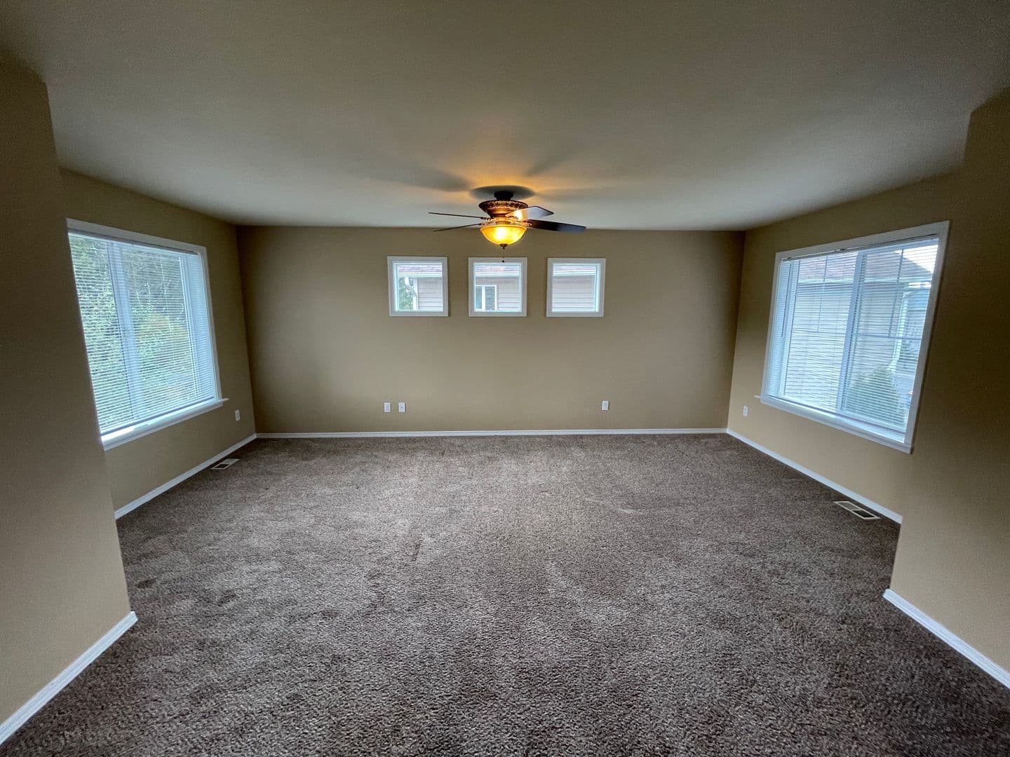 Spanaway House: 20322 46th Ave Ct E