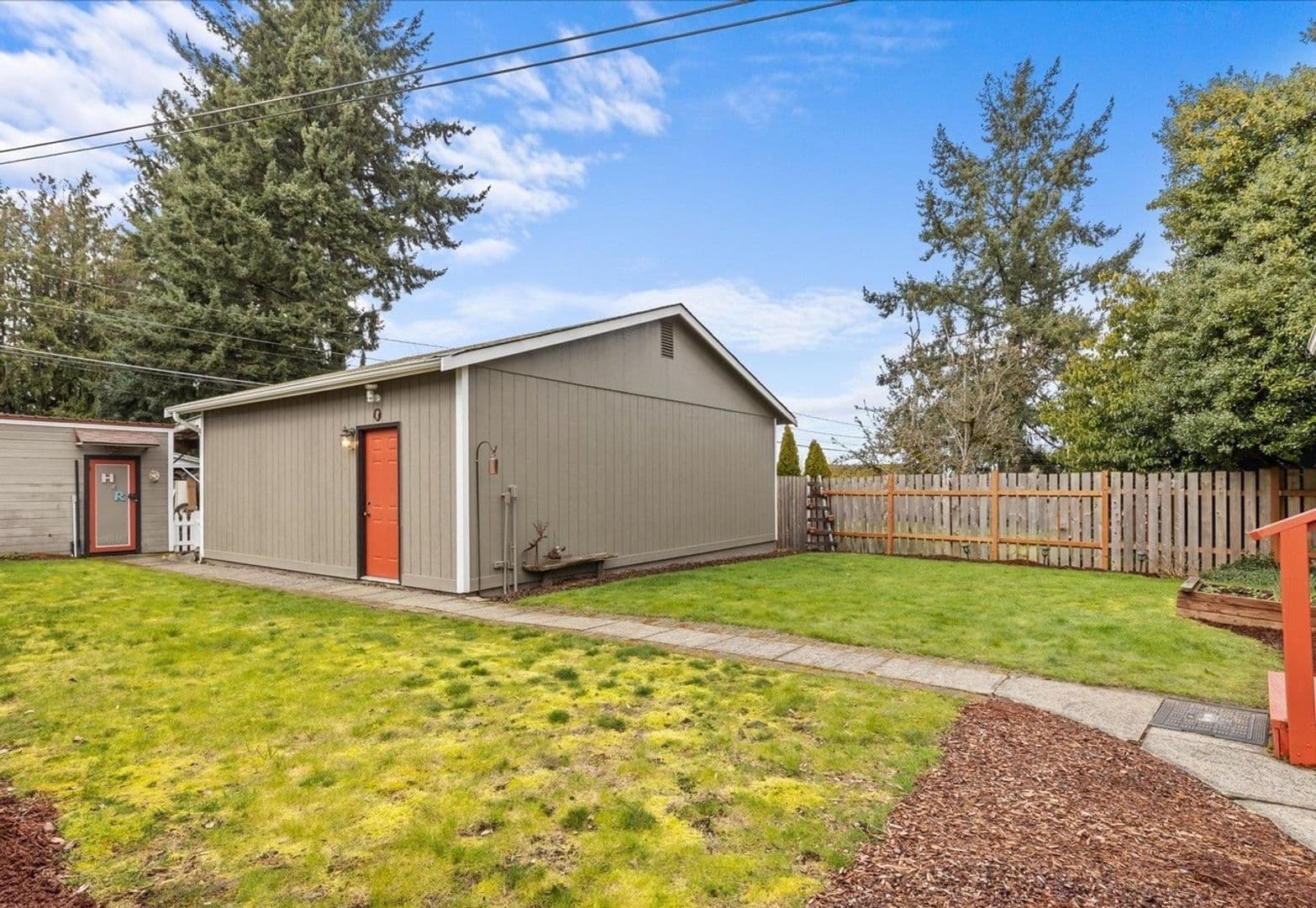 Tacoma House: 4010 E F St